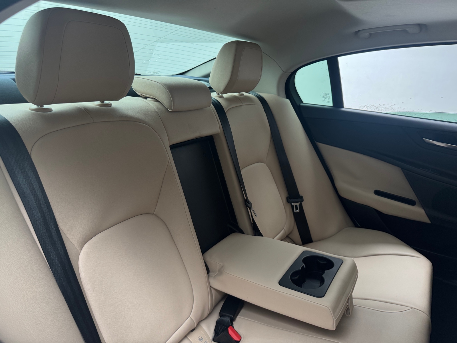Thumbnail: 2017 Jaguar XE - 5