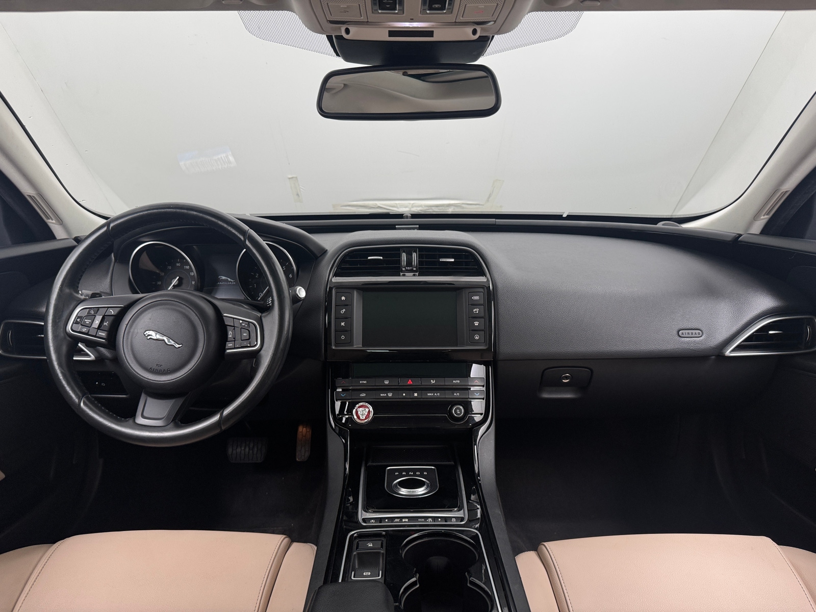 Thumbnail: 2017 Jaguar XE - 2