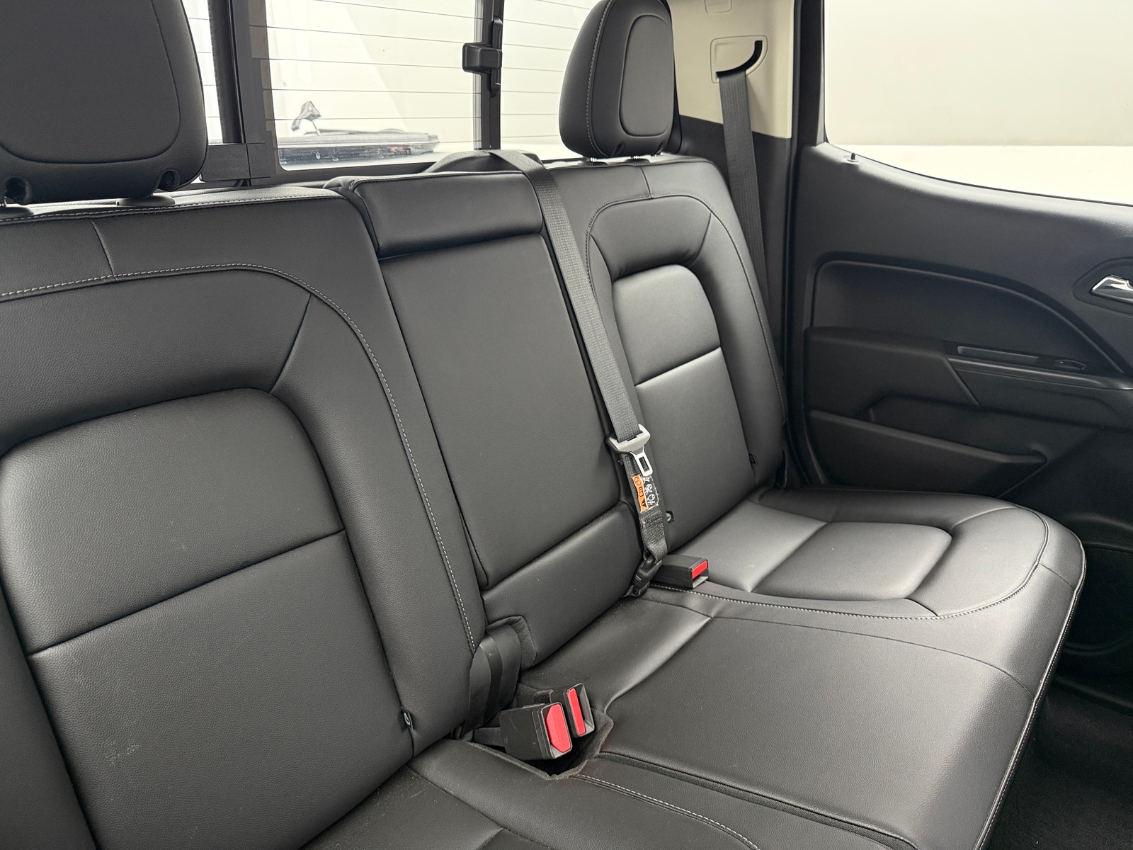 Thumbnail: 2022 Chevrolet Colorado - 5