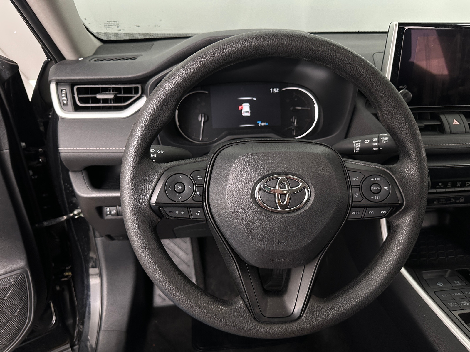 Thumbnail: 2025 Toyota RAV4 - 5