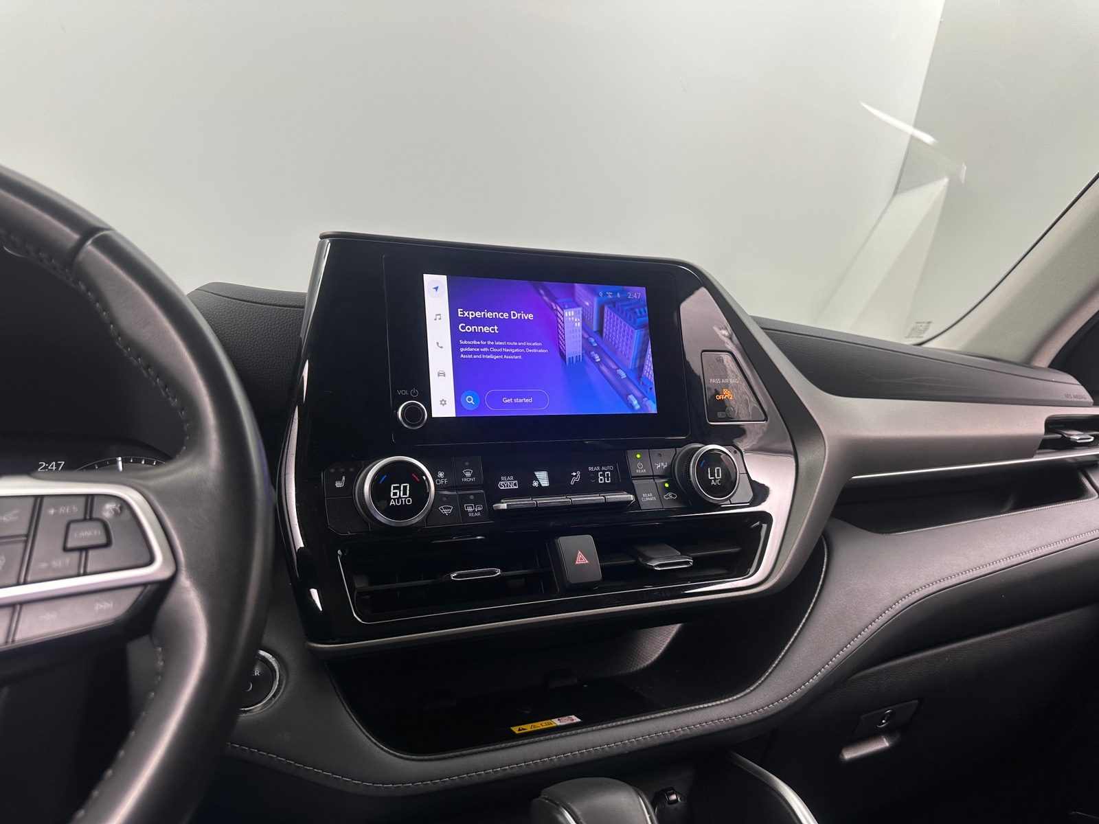 Thumbnail: 2023 Toyota Highlander - 3