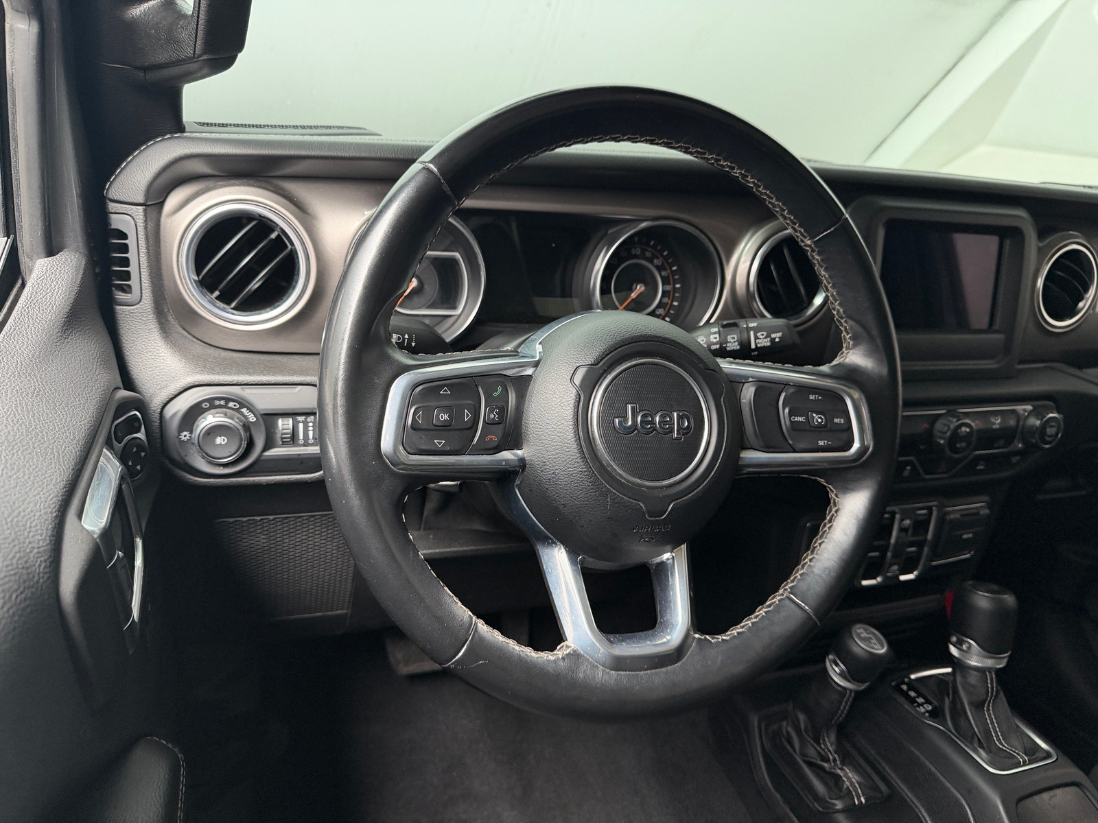 Thumbnail: 2021 Jeep Wrangler - 5