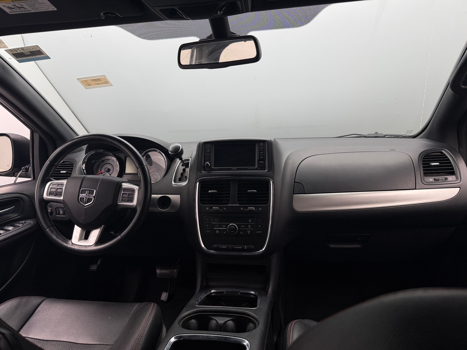 Thumbnail: 2020 Dodge Grand Caravan - 2