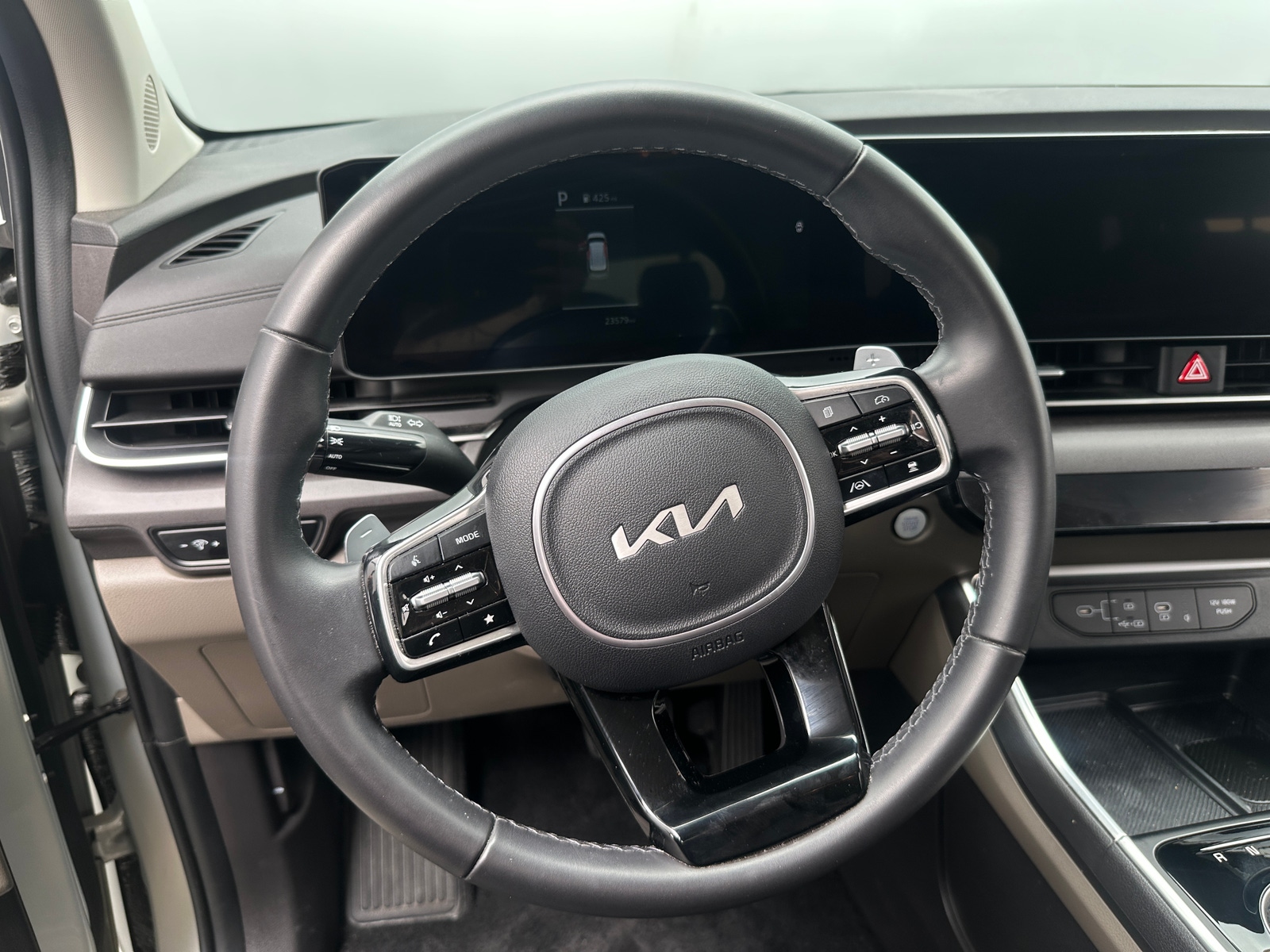 Thumbnail: 2025 Kia Carnival - 4