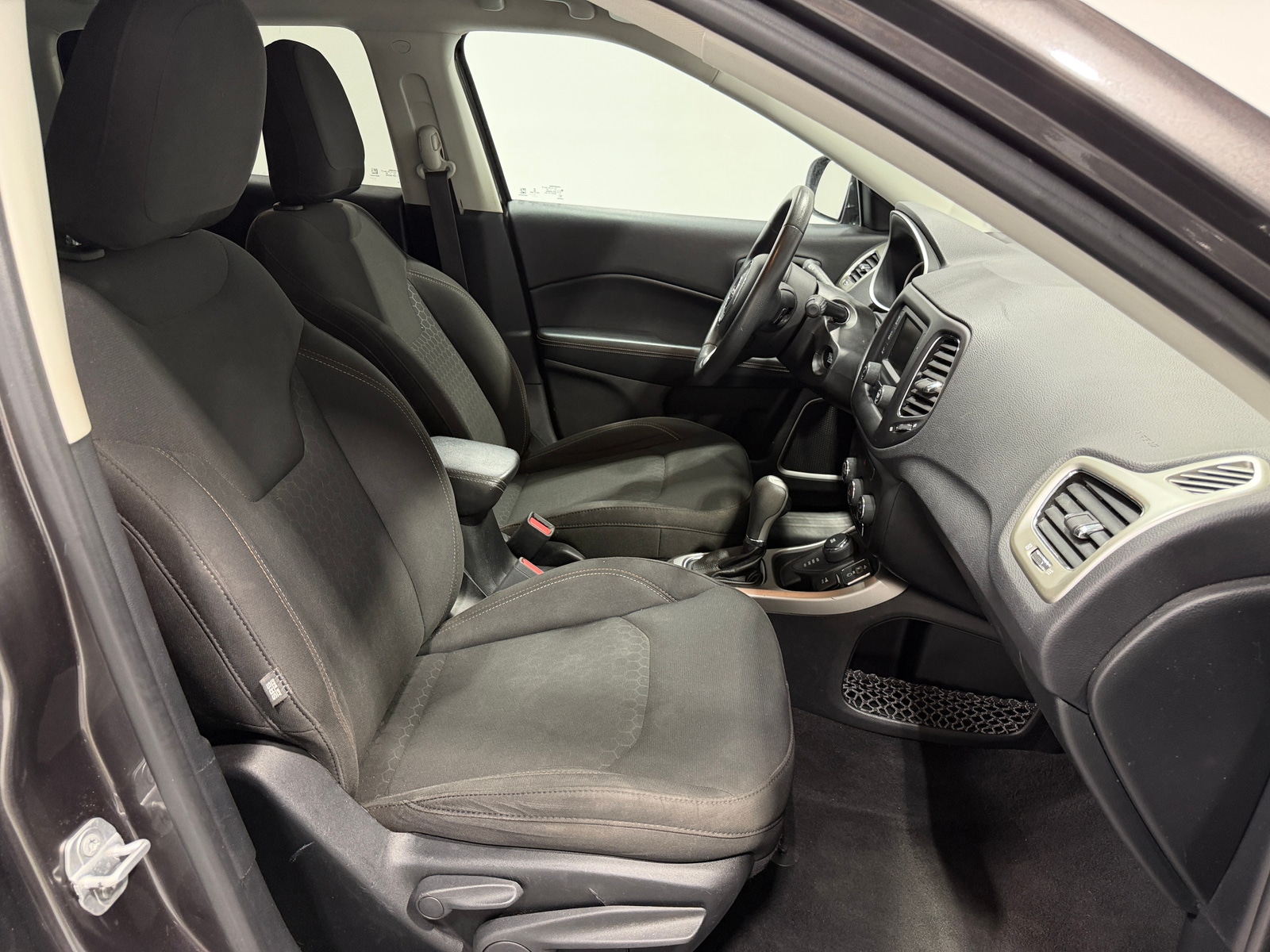 Thumbnail: 2018 Jeep Compass - 2