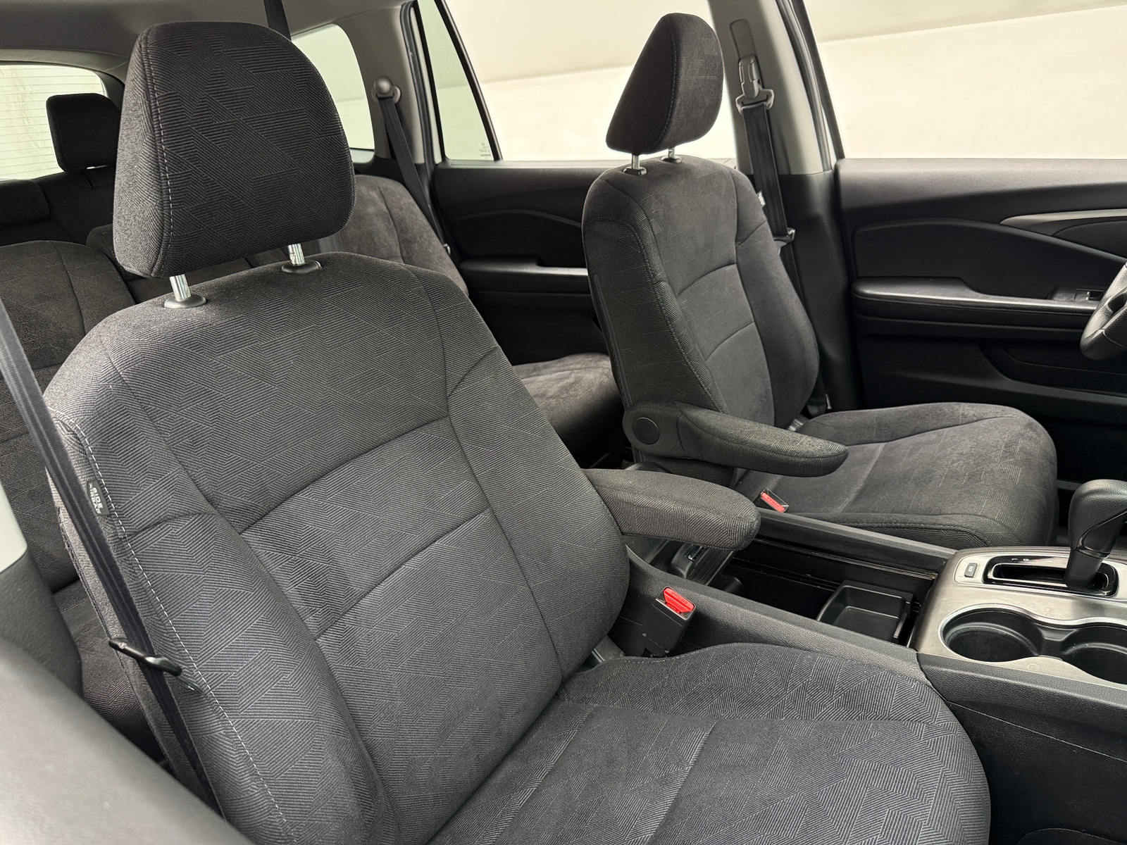 Thumbnail: 2019 Honda Pilot - 2