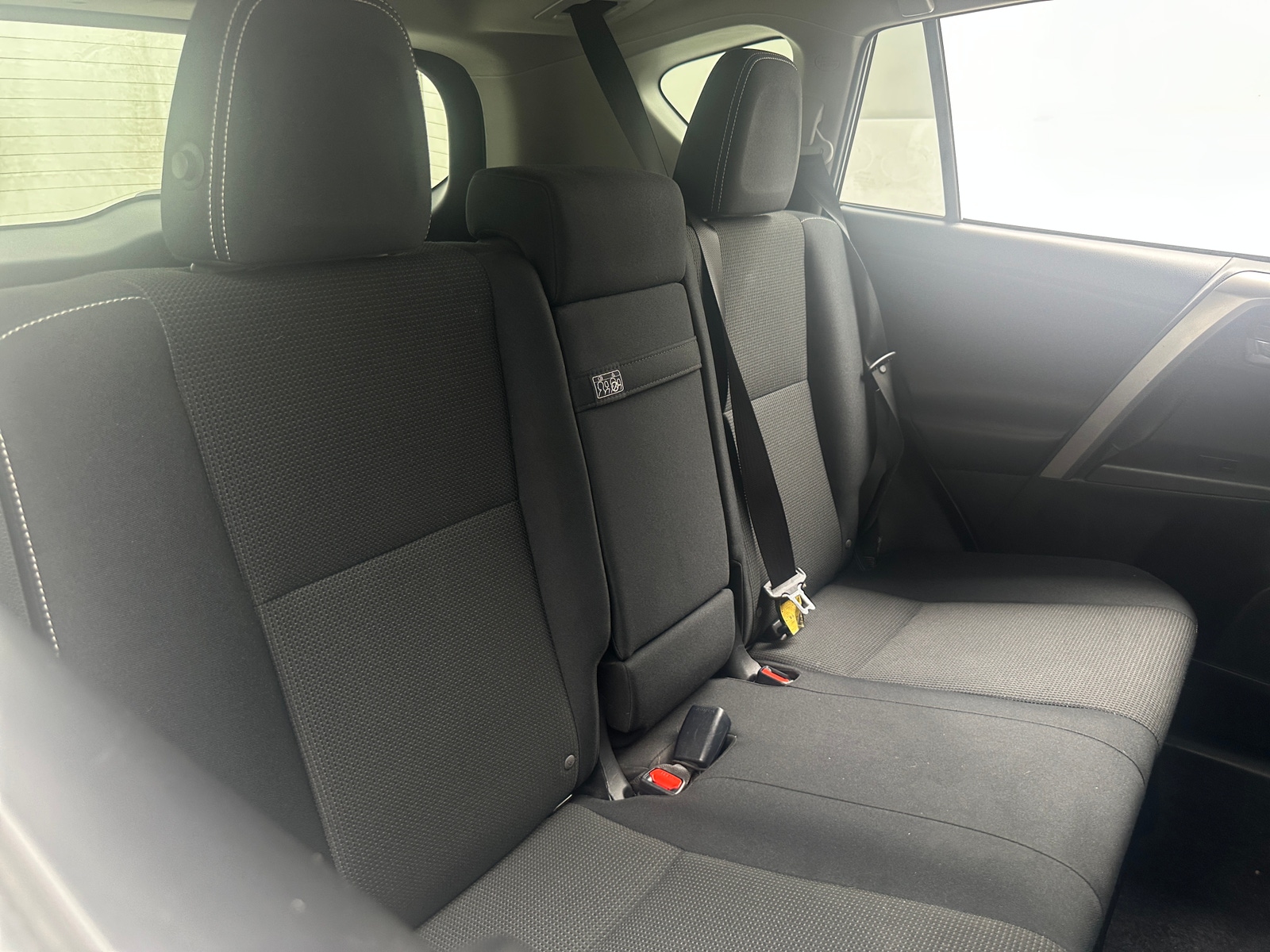 Thumbnail: 2018 Toyota RAV4 - 6