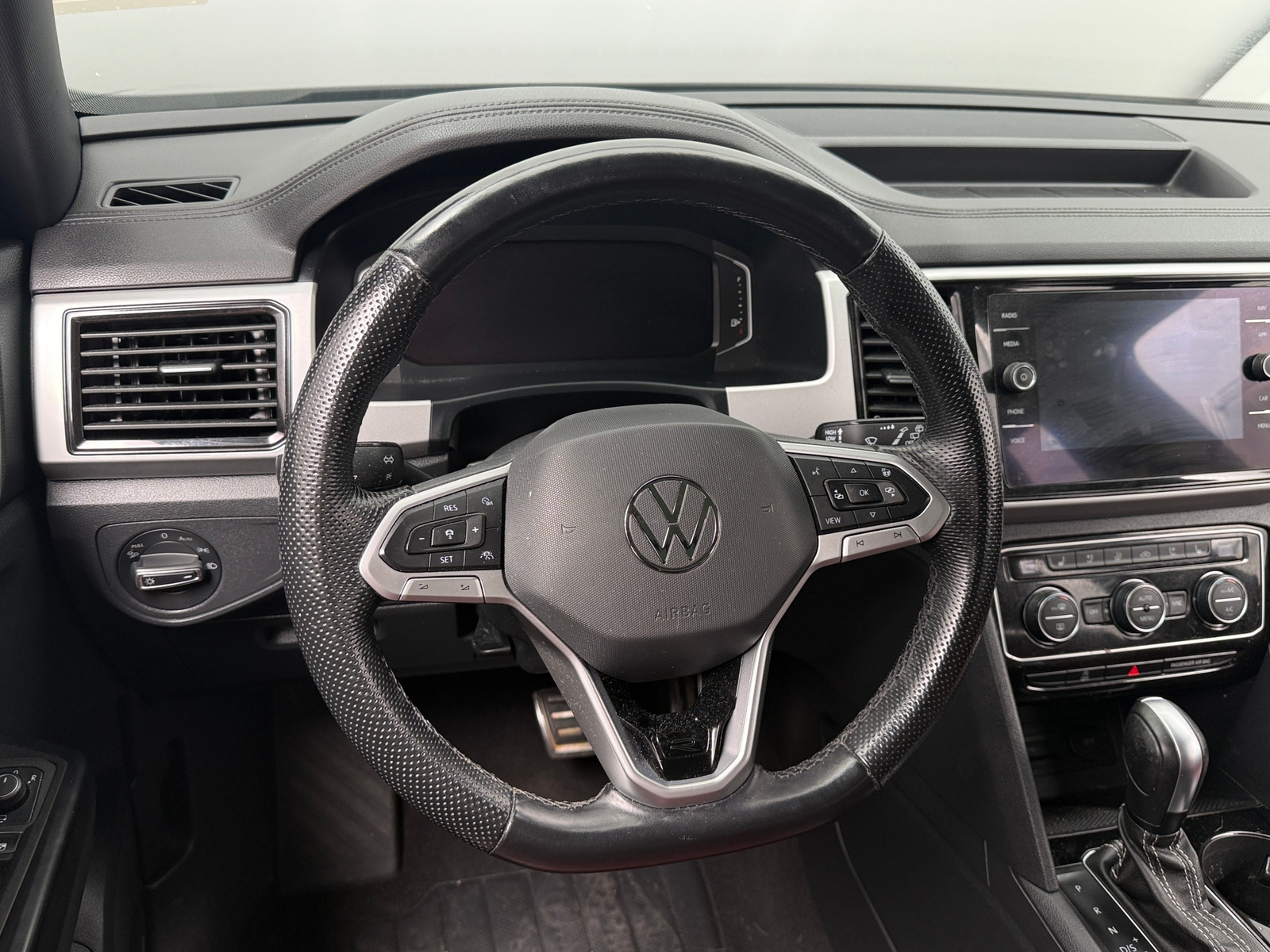 Thumbnail: 2021 Volkswagen Atlas - 4