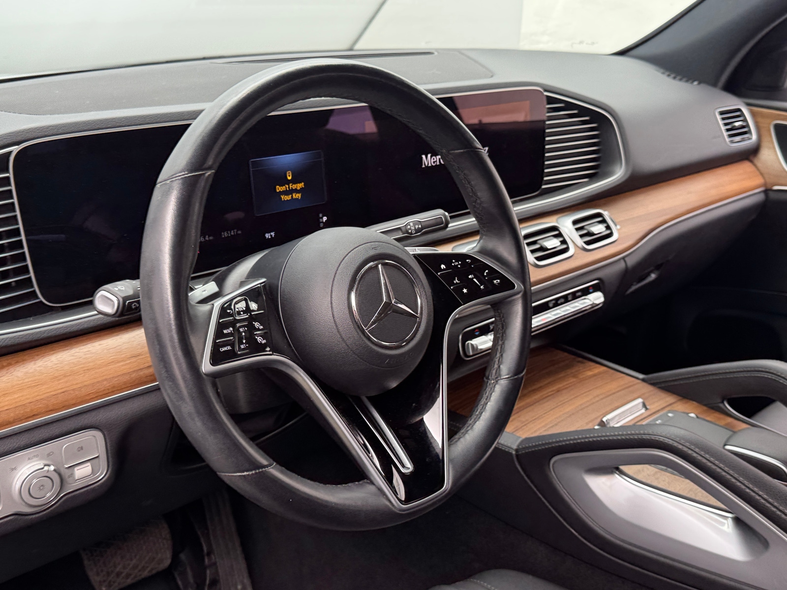 Thumbnail: 2025 Mercedes-Benz GLE - 4