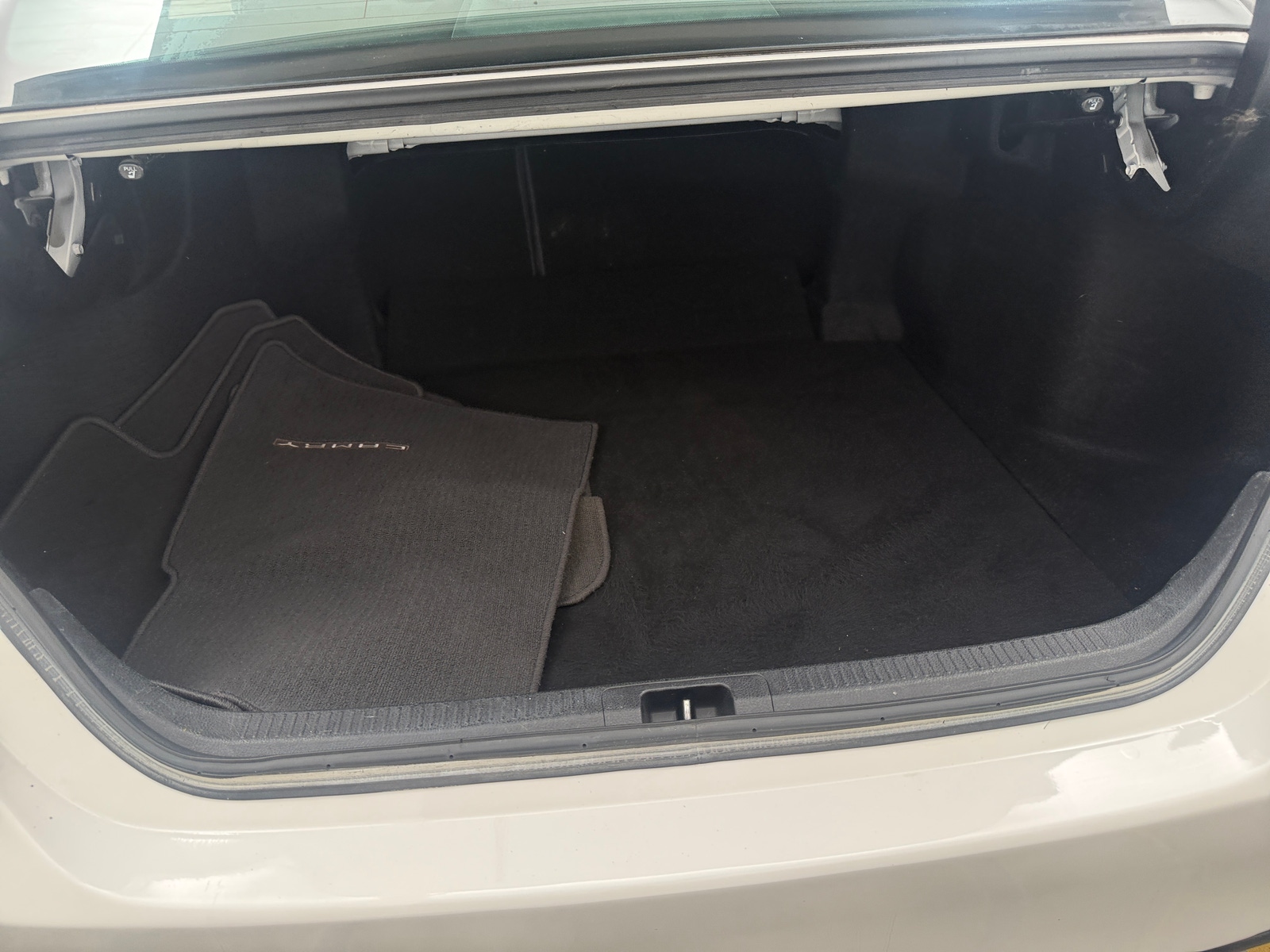 Thumbnail: 2018 Toyota Camry - 7