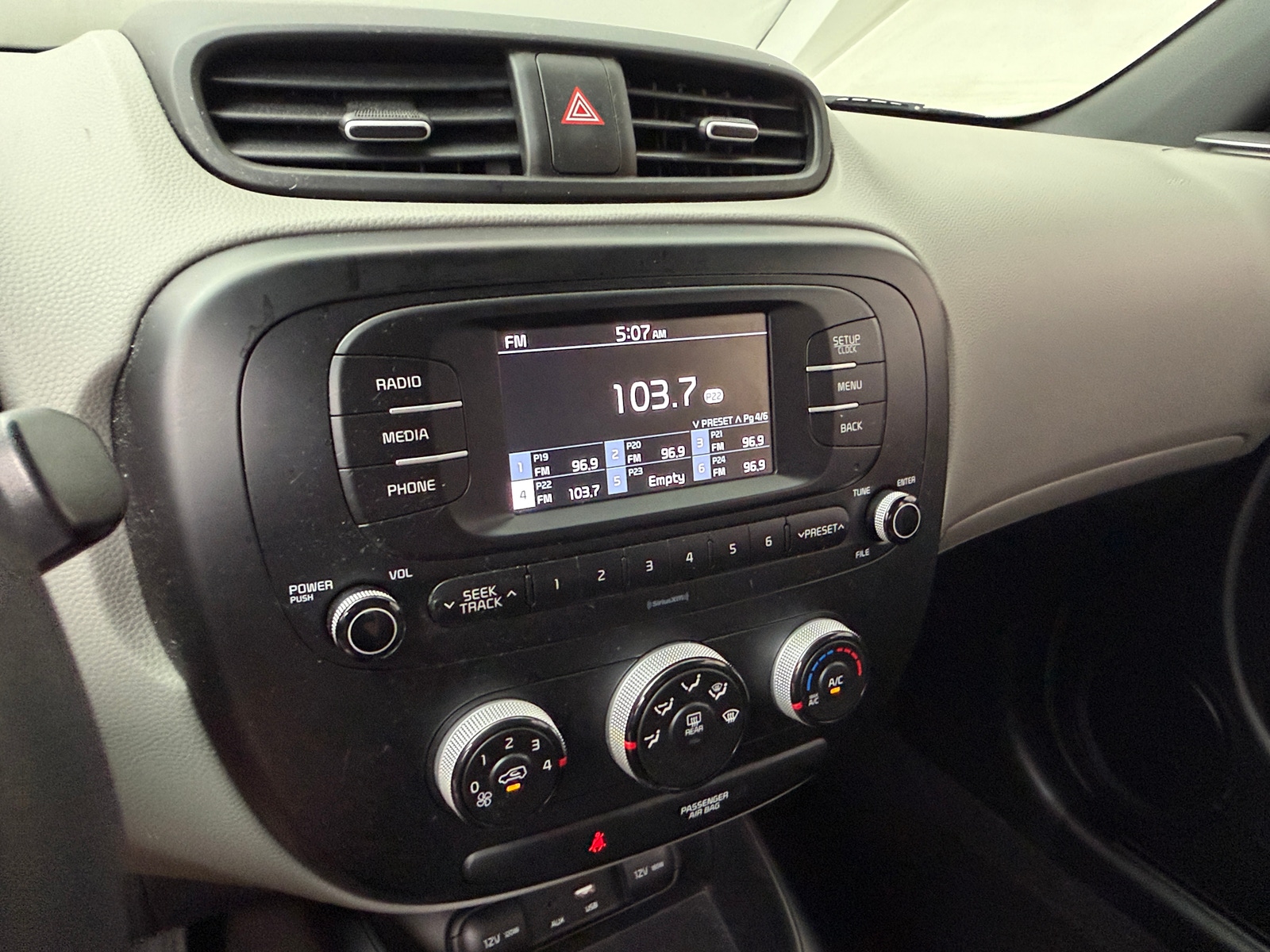 Thumbnail: 2017 Kia Soul - 4