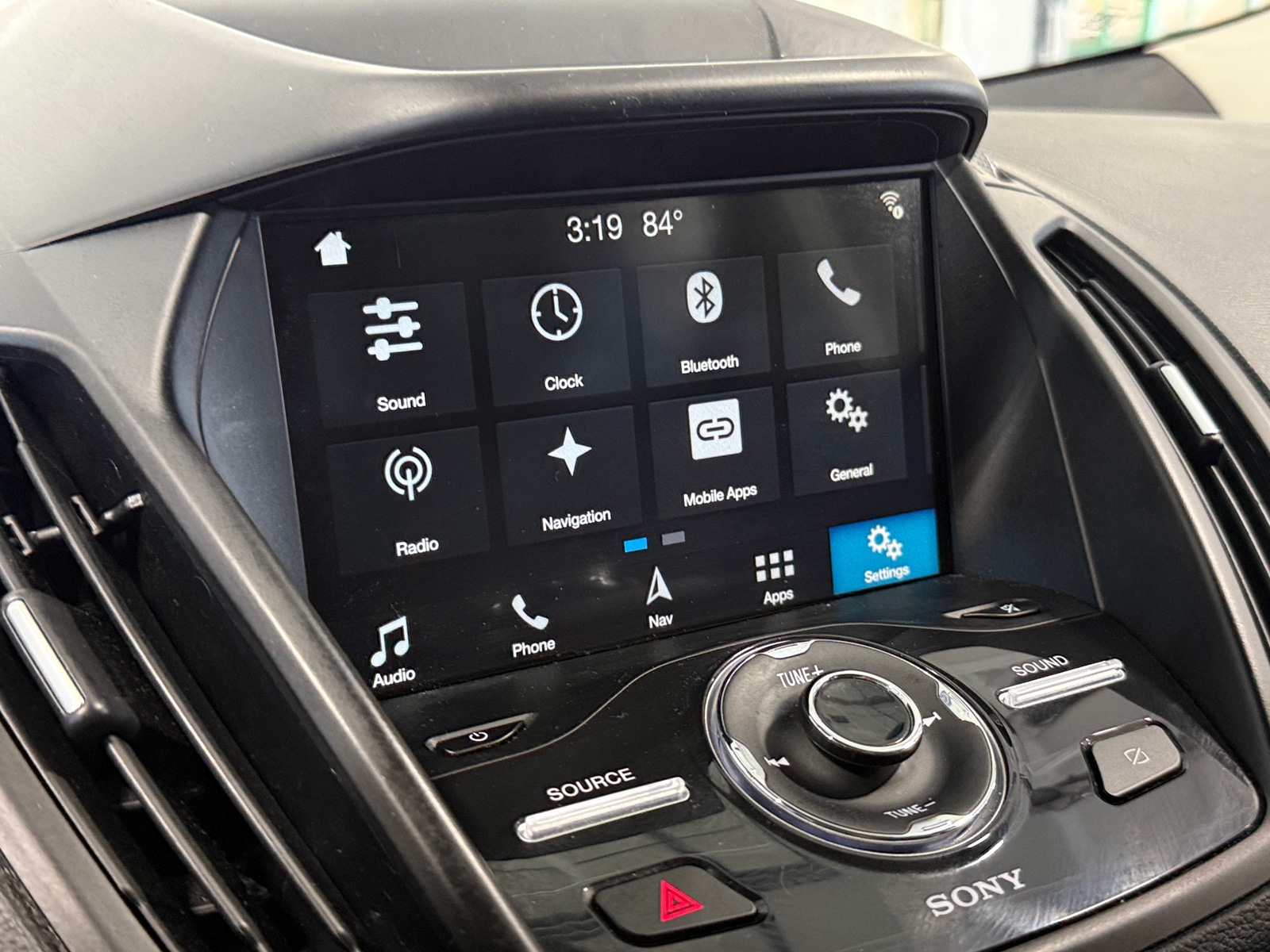 Thumbnail: 2019 Ford Escape - 3