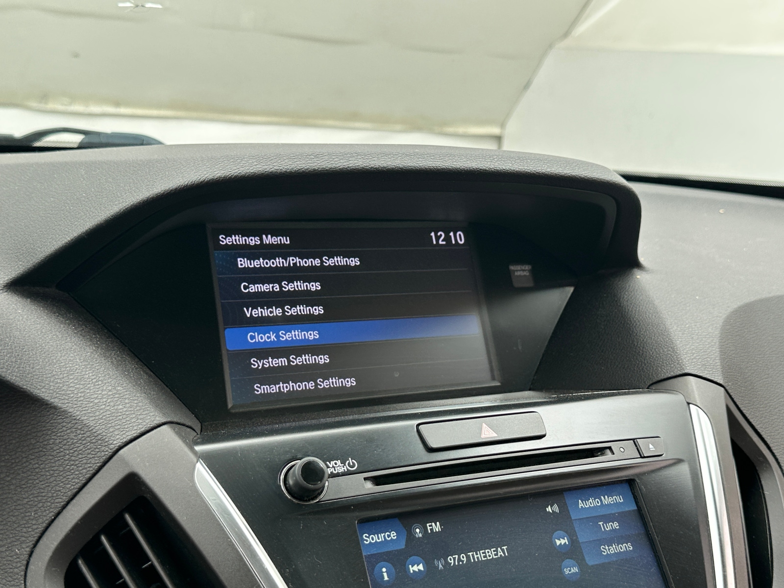 Thumbnail: 2018 Acura MDX - 3