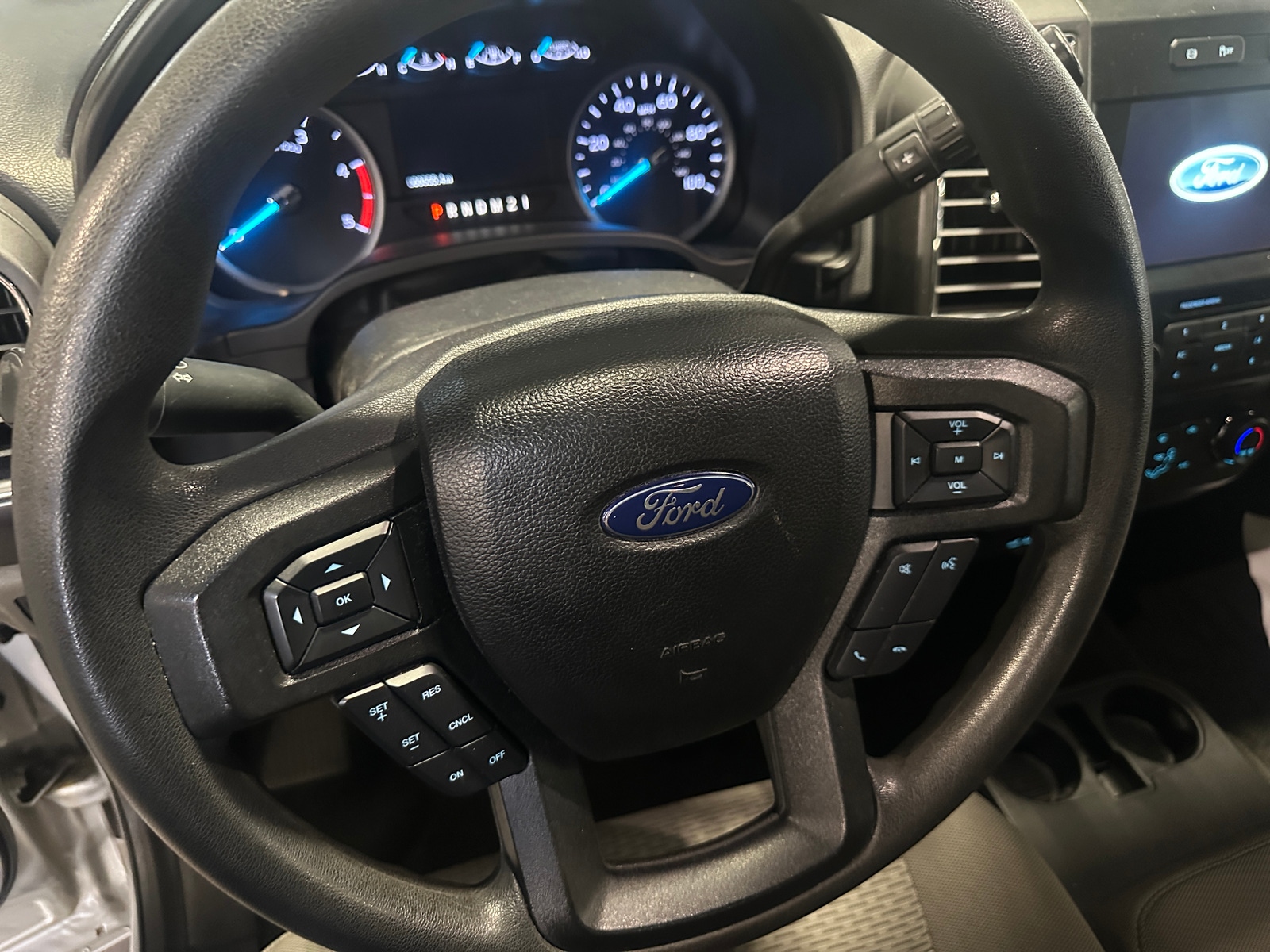 Thumbnail: 2017 Ford Econoline - 5