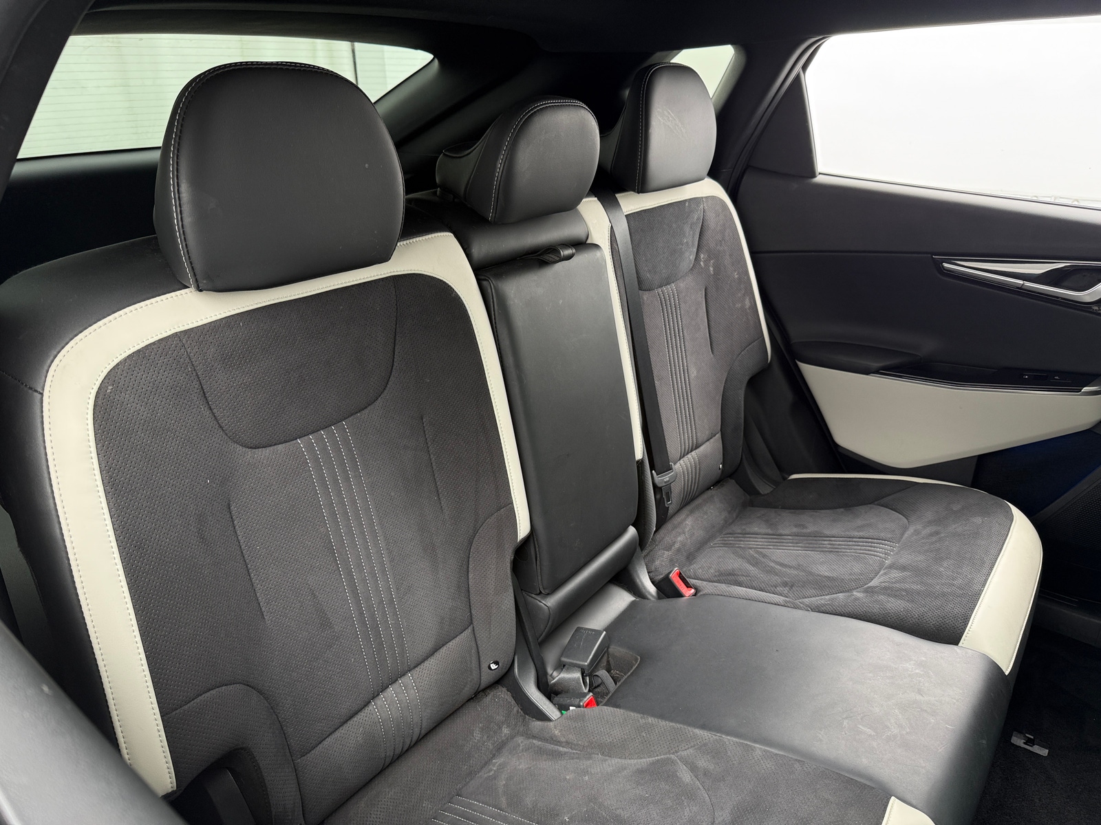 Thumbnail: 2023 Kia EV6 - 5