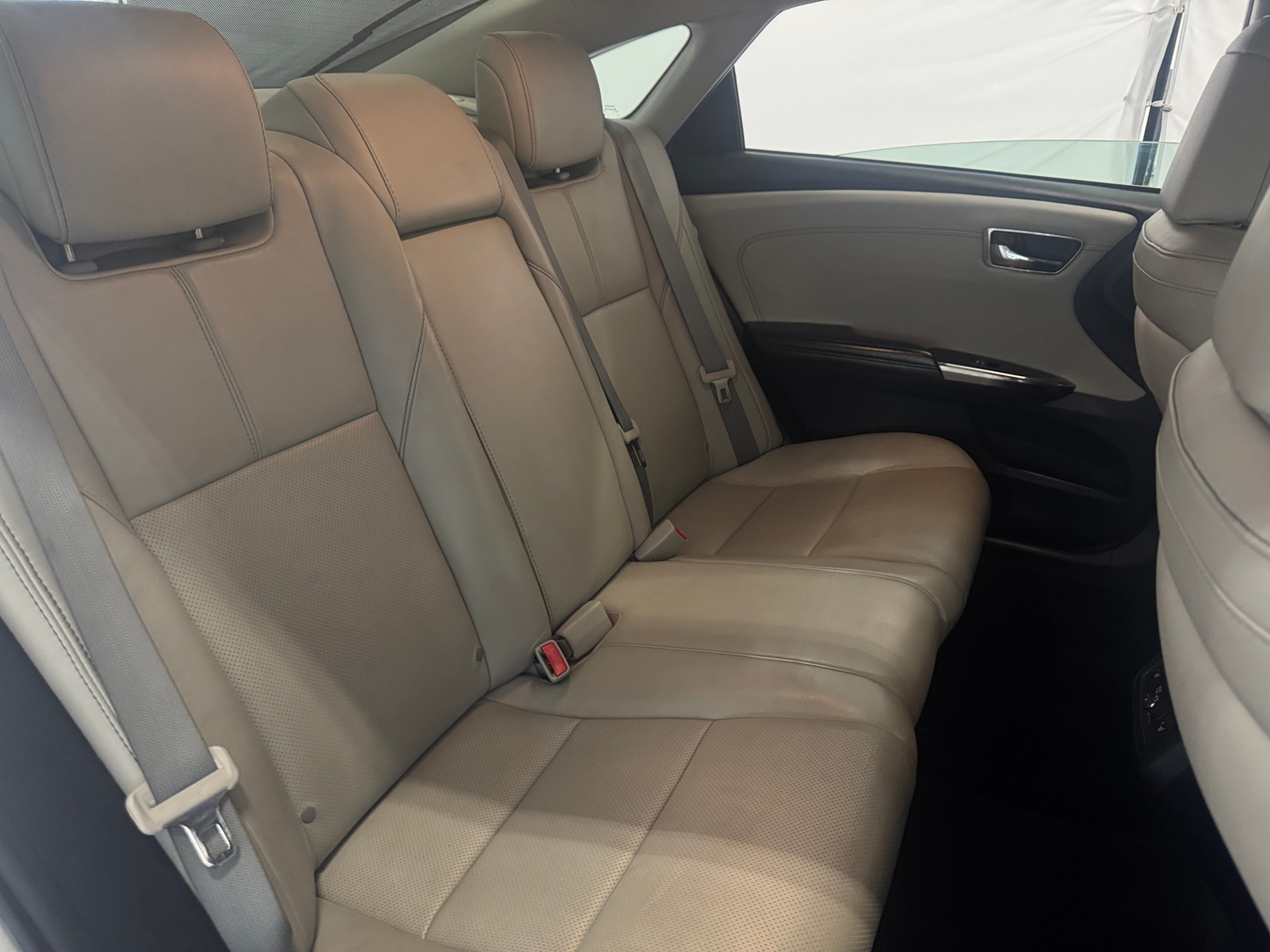 Thumbnail: 2013 Toyota Avalon - 5