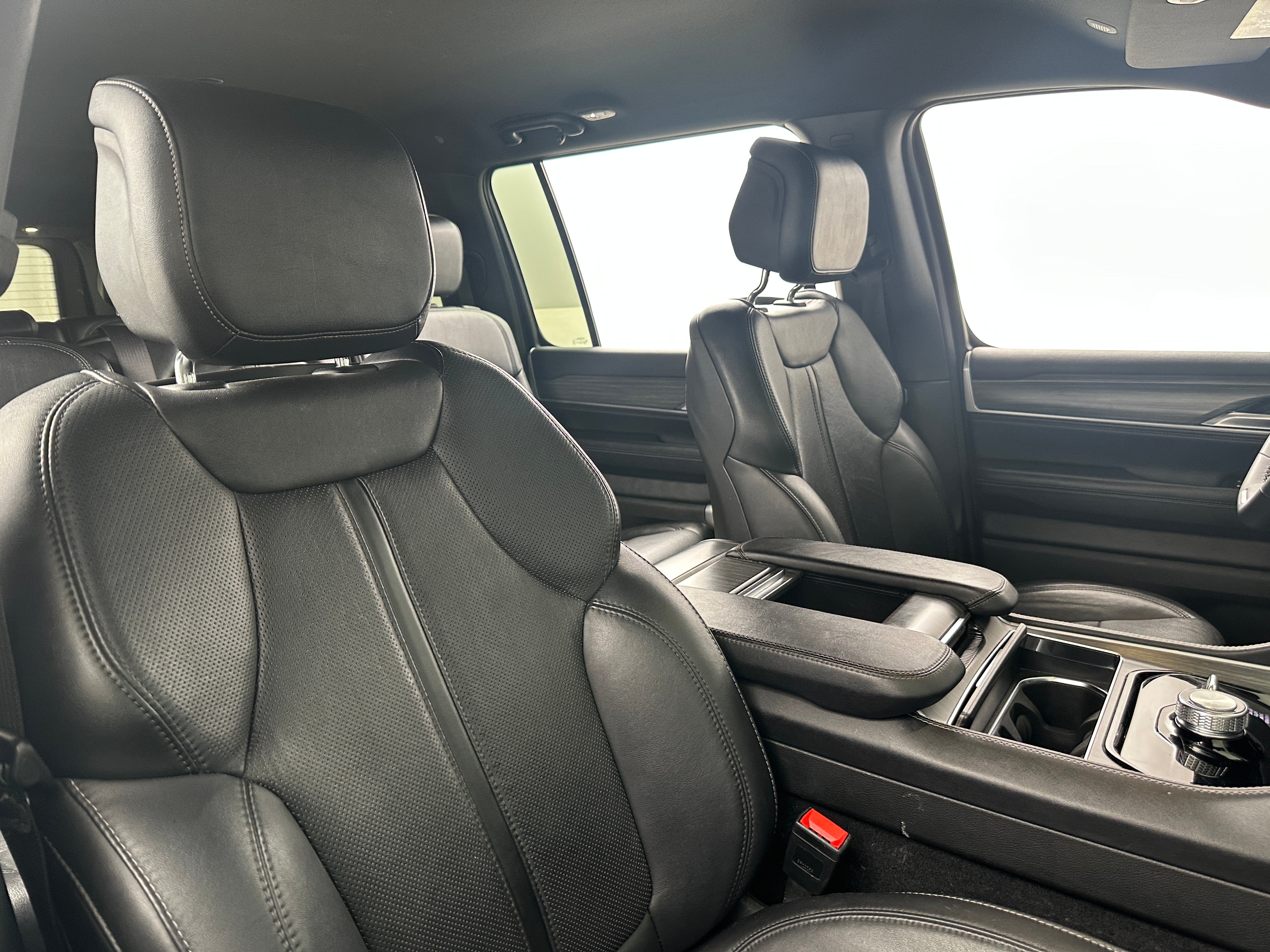 2024 Jeep Wagoneer L