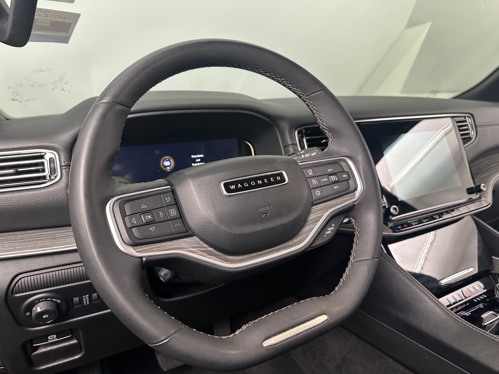 Thumbnail: 2024 Jeep Wagoneer - 4