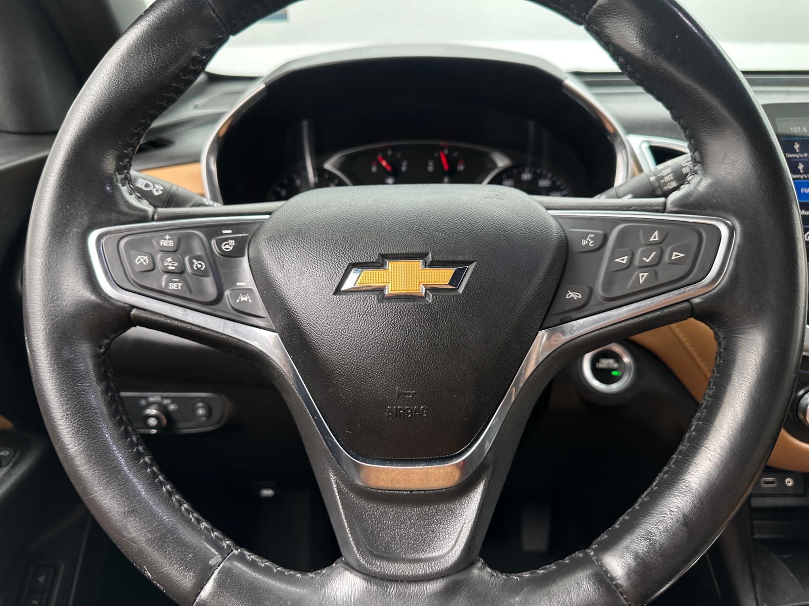 Thumbnail: 2019 Chevrolet Equinox - 4
