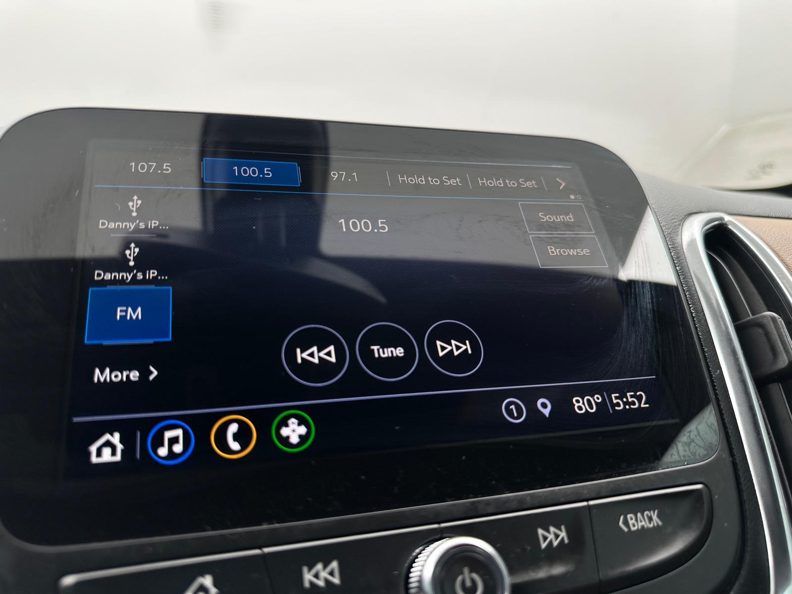 Thumbnail: 2019 Chevrolet Equinox - 3