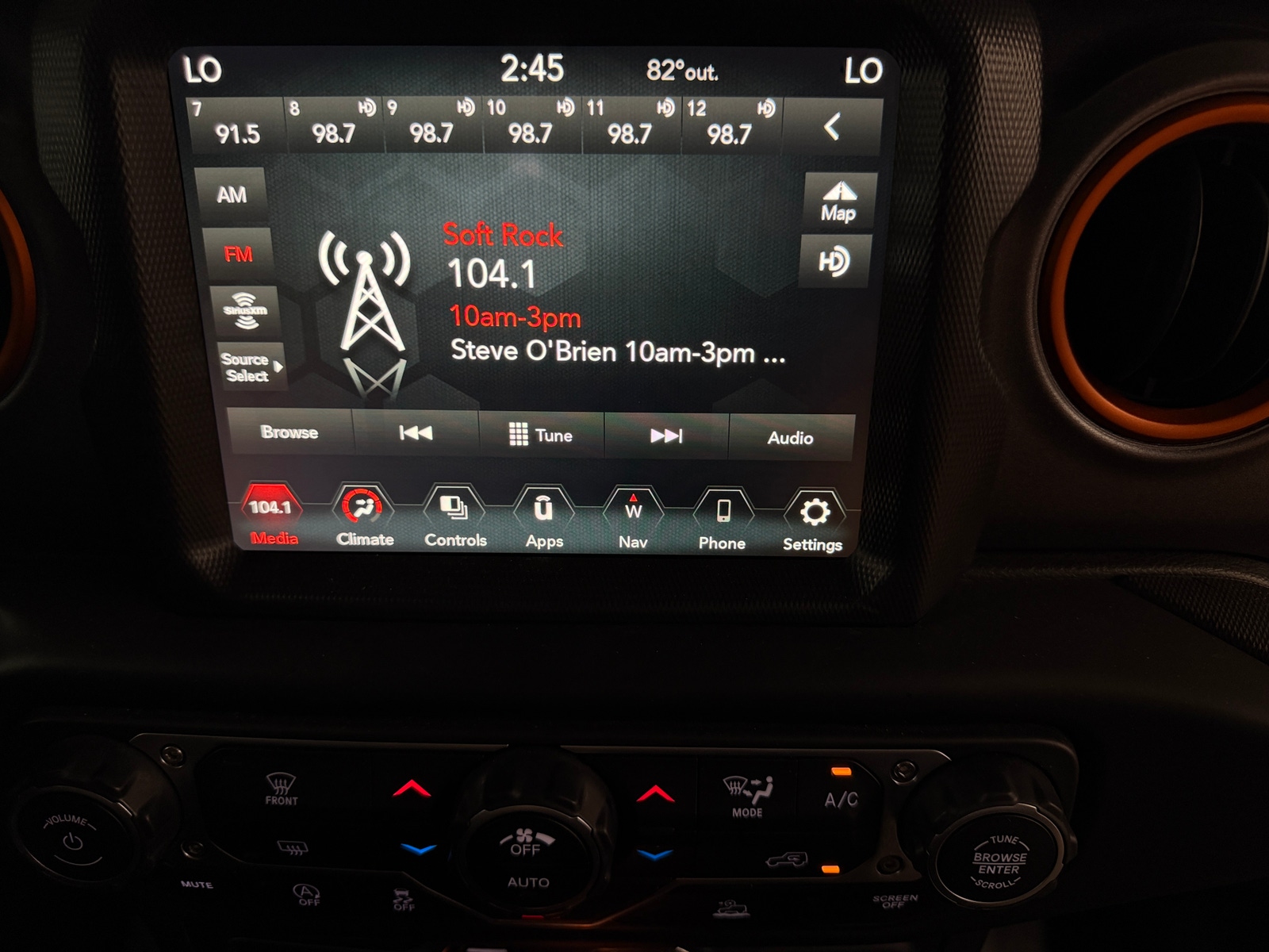 Thumbnail: 2023 Jeep Gladiator - 3