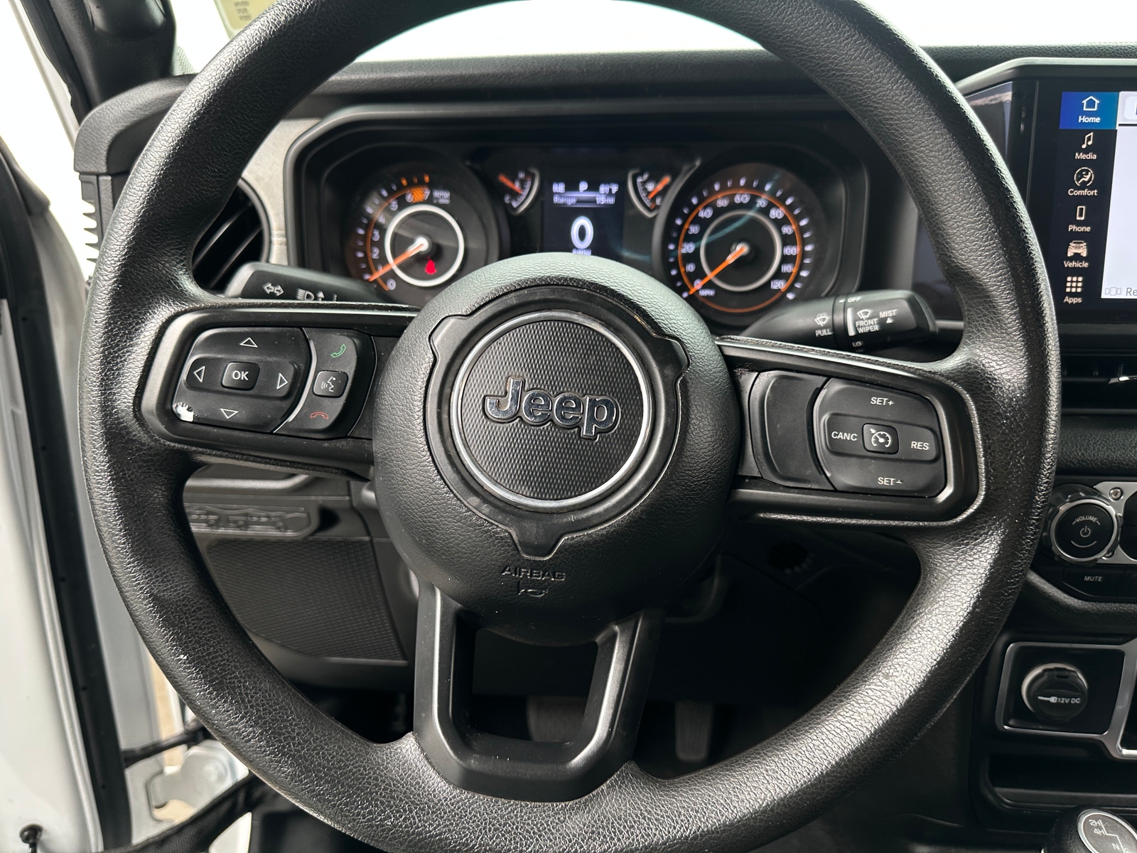 Thumbnail: 2024 Jeep Wrangler - 5
