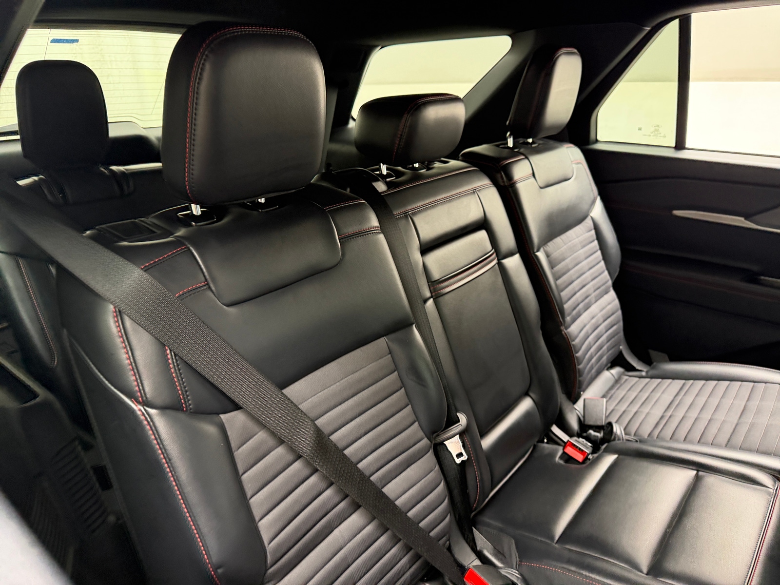 Thumbnail: 2025 Ford Explorer - 5