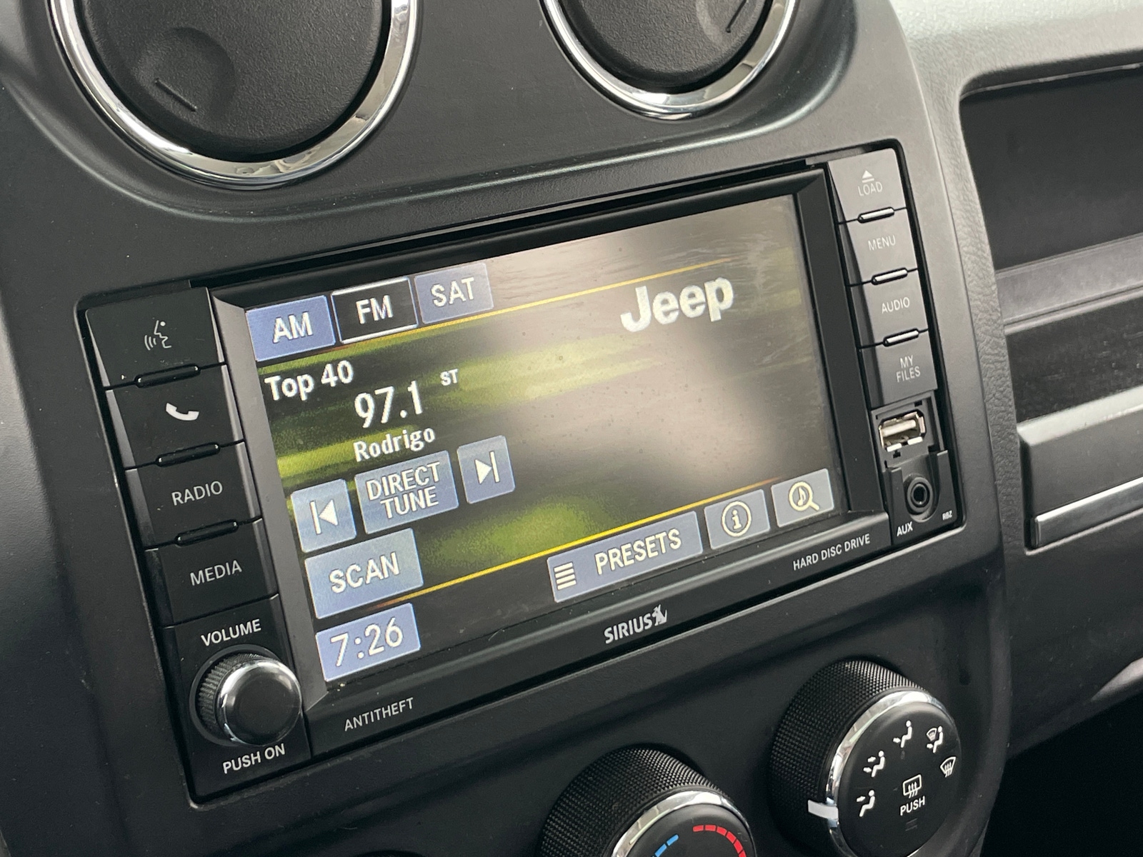 Thumbnail: 2016 Jeep Patriot - 3