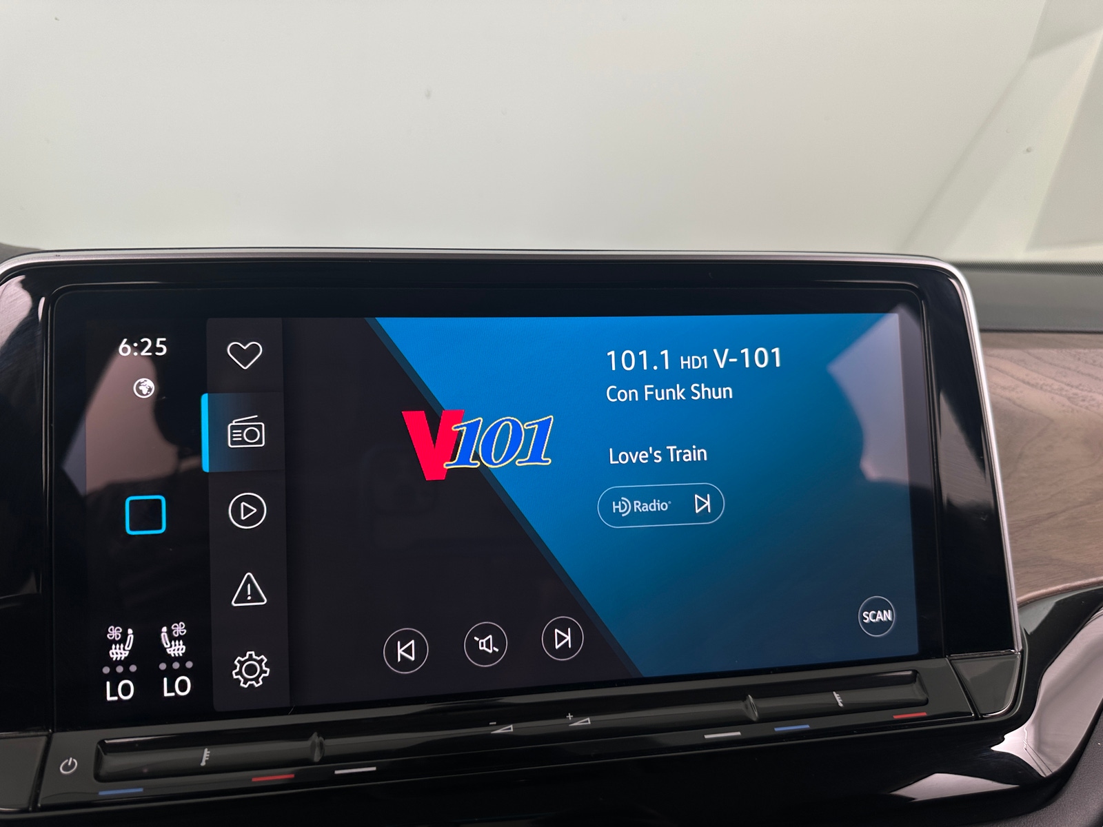Thumbnail: 2024 Volkswagen Atlas - 3