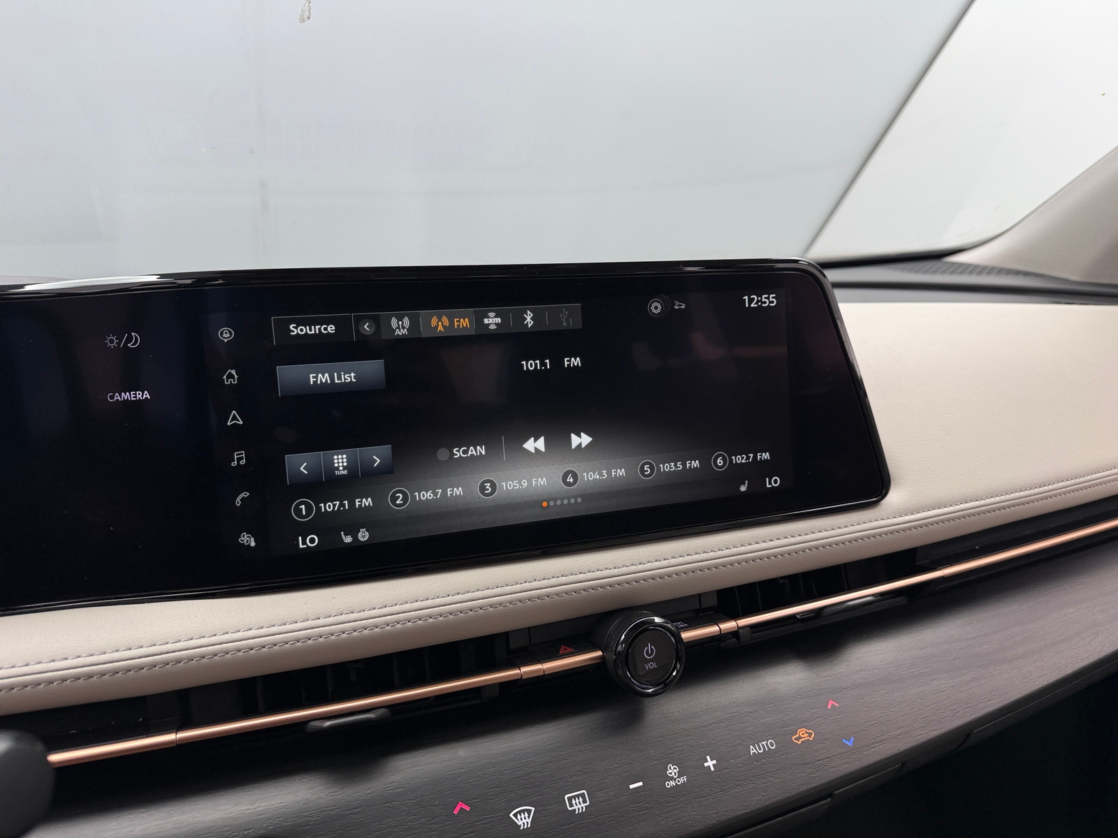 Thumbnail: 2024 Nissan Ariya - 3