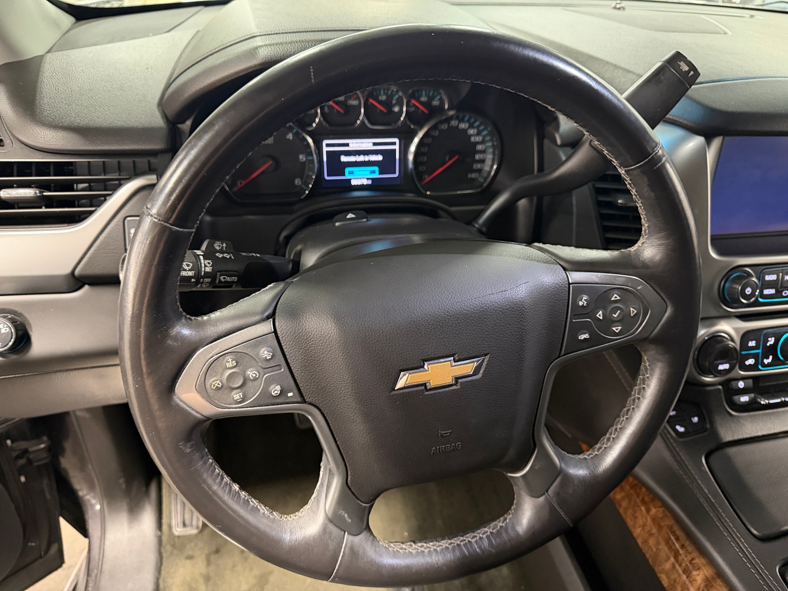 Thumbnail: 2018 Chevrolet Suburban - 4