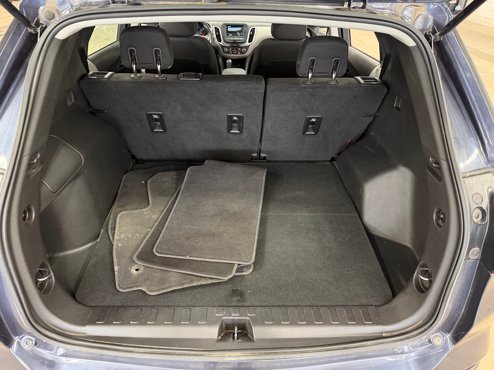 Thumbnail: 2019 Chevrolet Equinox - 7