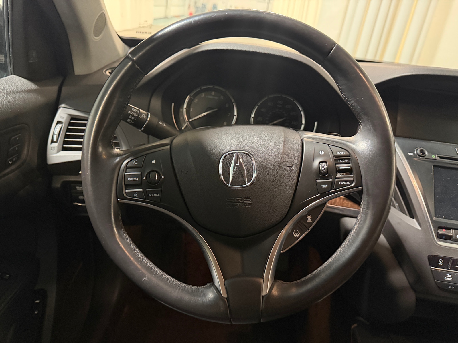 Thumbnail: 2017 Acura MDX - 4