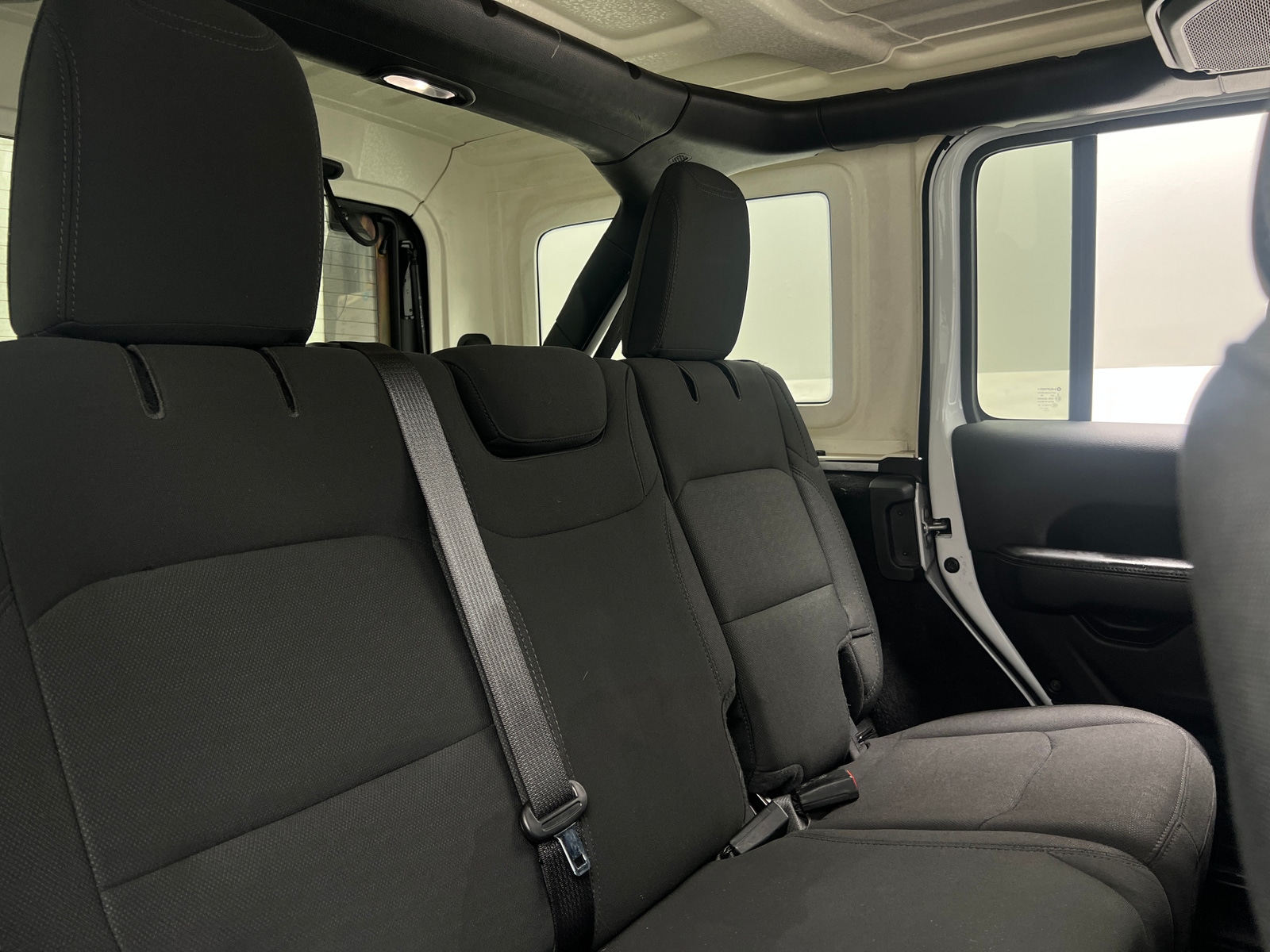 Thumbnail: 2020 Jeep Wrangler - 6