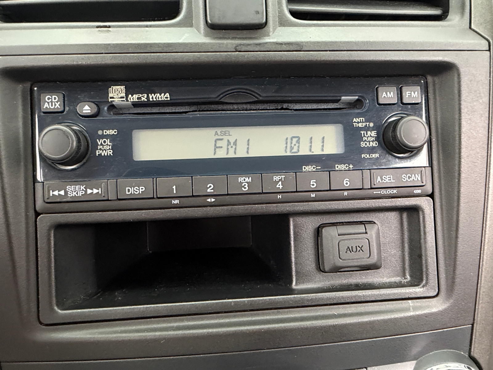 Thumbnail: 2011 Honda CR-V - 4