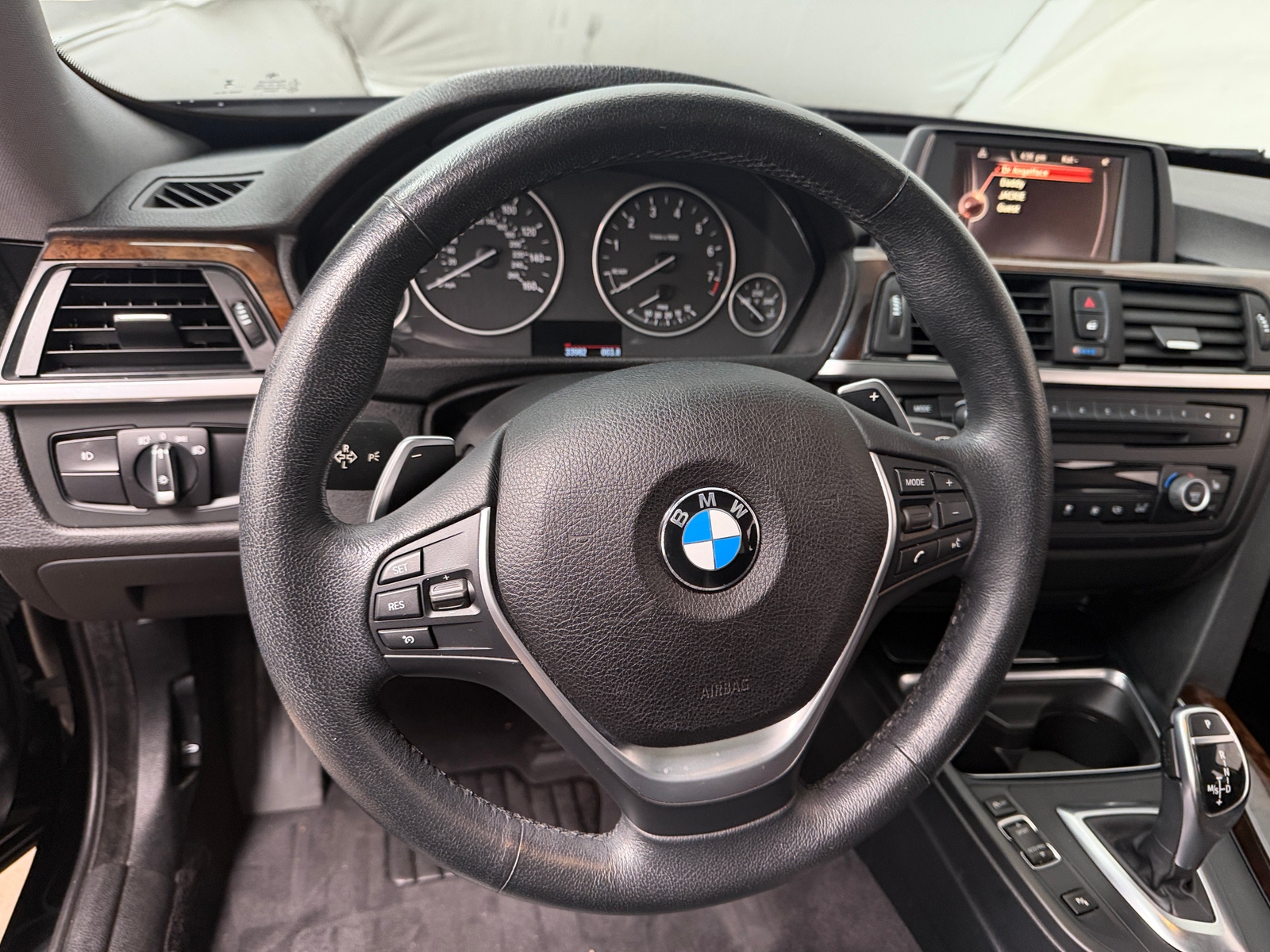 Thumbnail: 2015 BMW 3 Series - 4