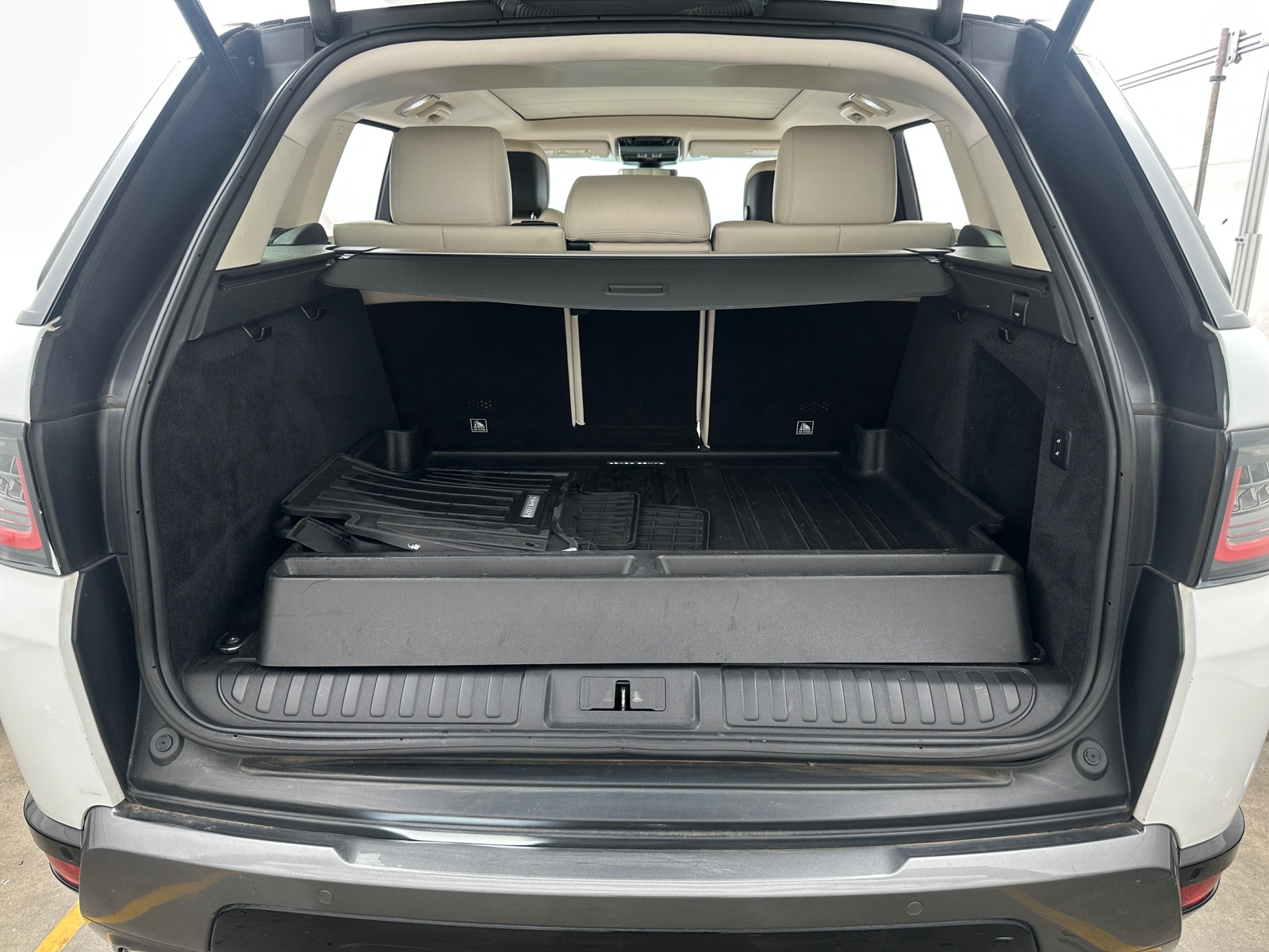 Thumbnail: 2019 Land Rover Range Rover Sport - 6