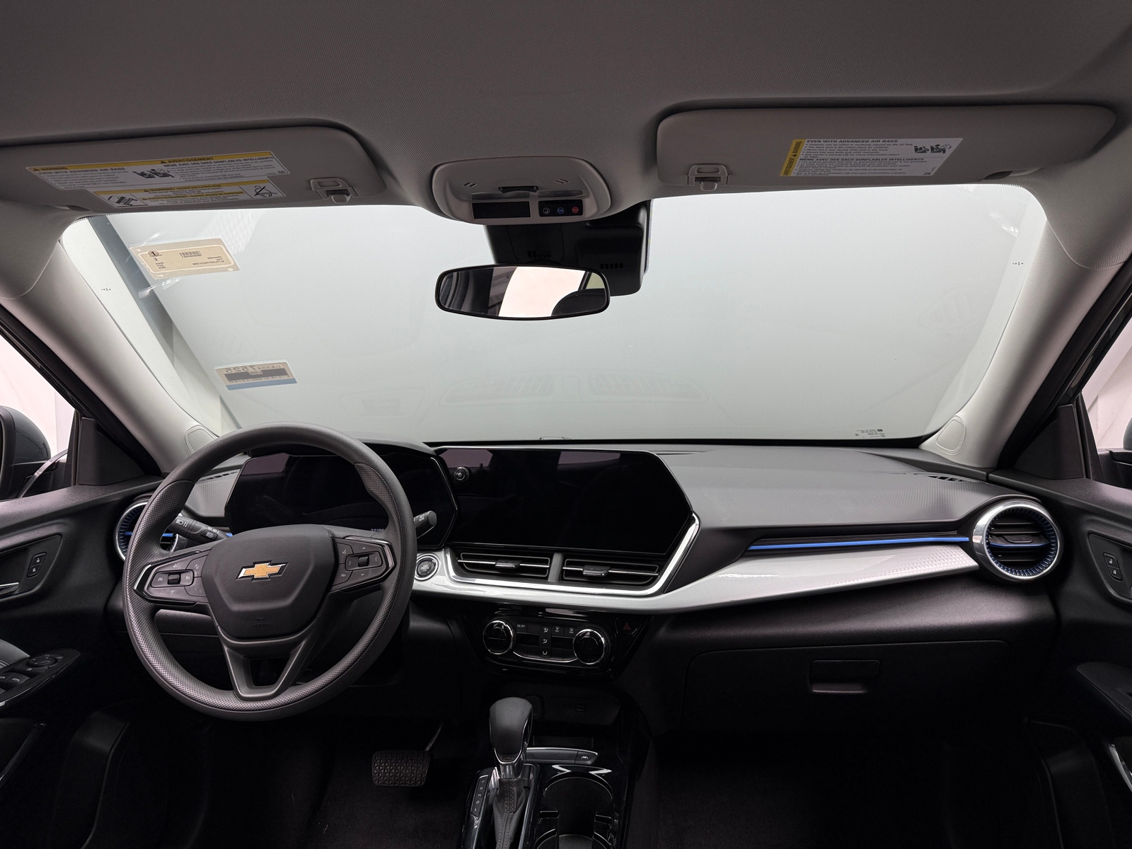 Thumbnail: 2025 Chevrolet Trax - 2