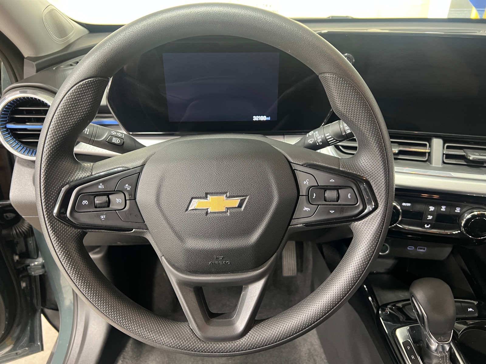 Thumbnail: 2025 Chevrolet Trax - 4