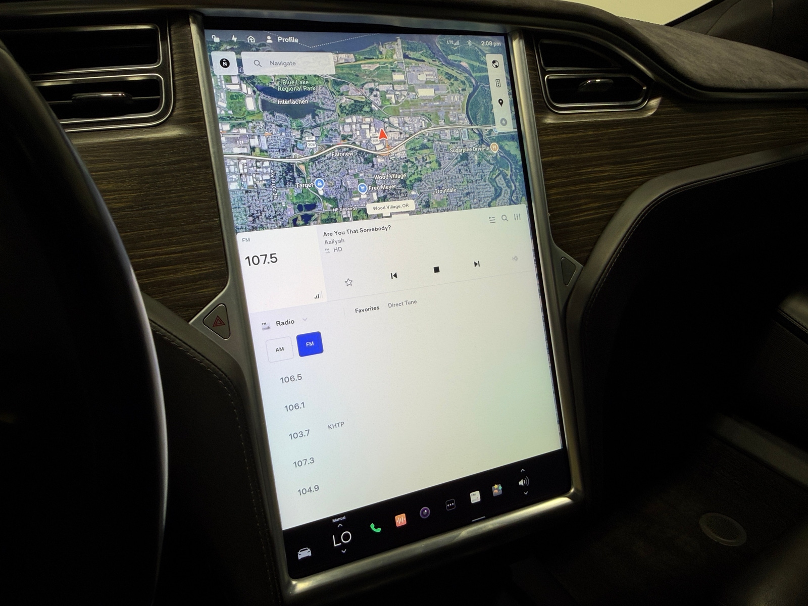 Thumbnail: 2016 Tesla Model S - 3