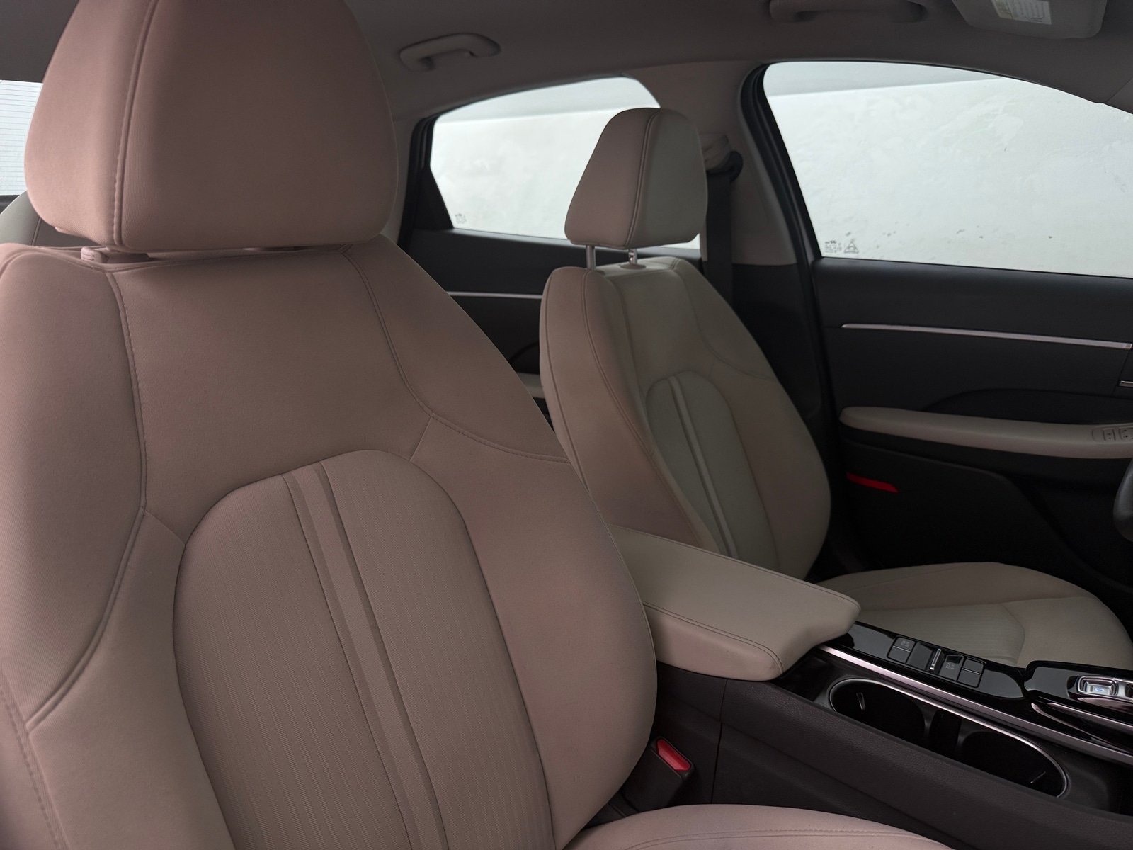 Thumbnail: 2023 Hyundai Sonata - 2