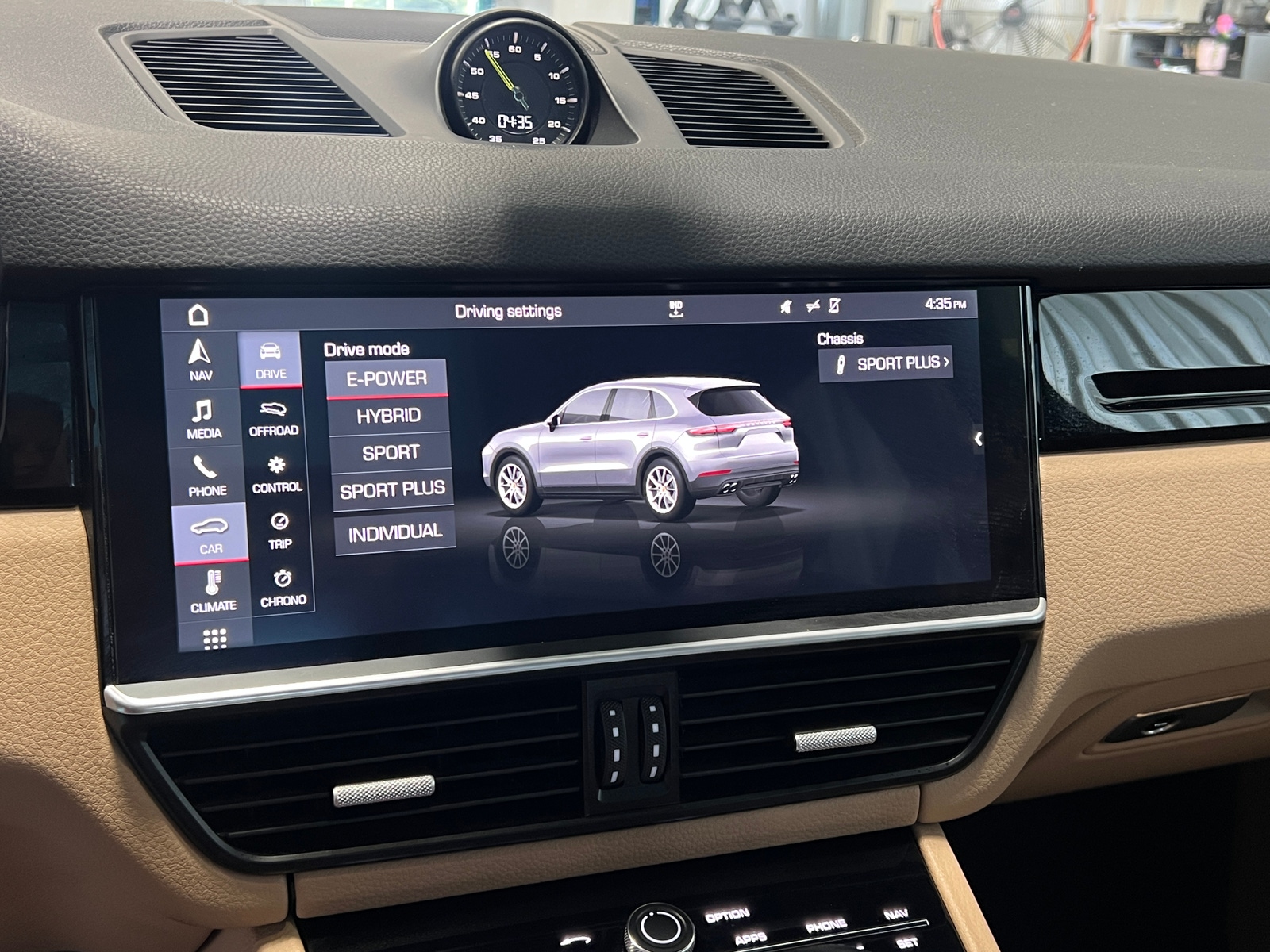 Thumbnail: 2019 Porsche Cayenne - 4