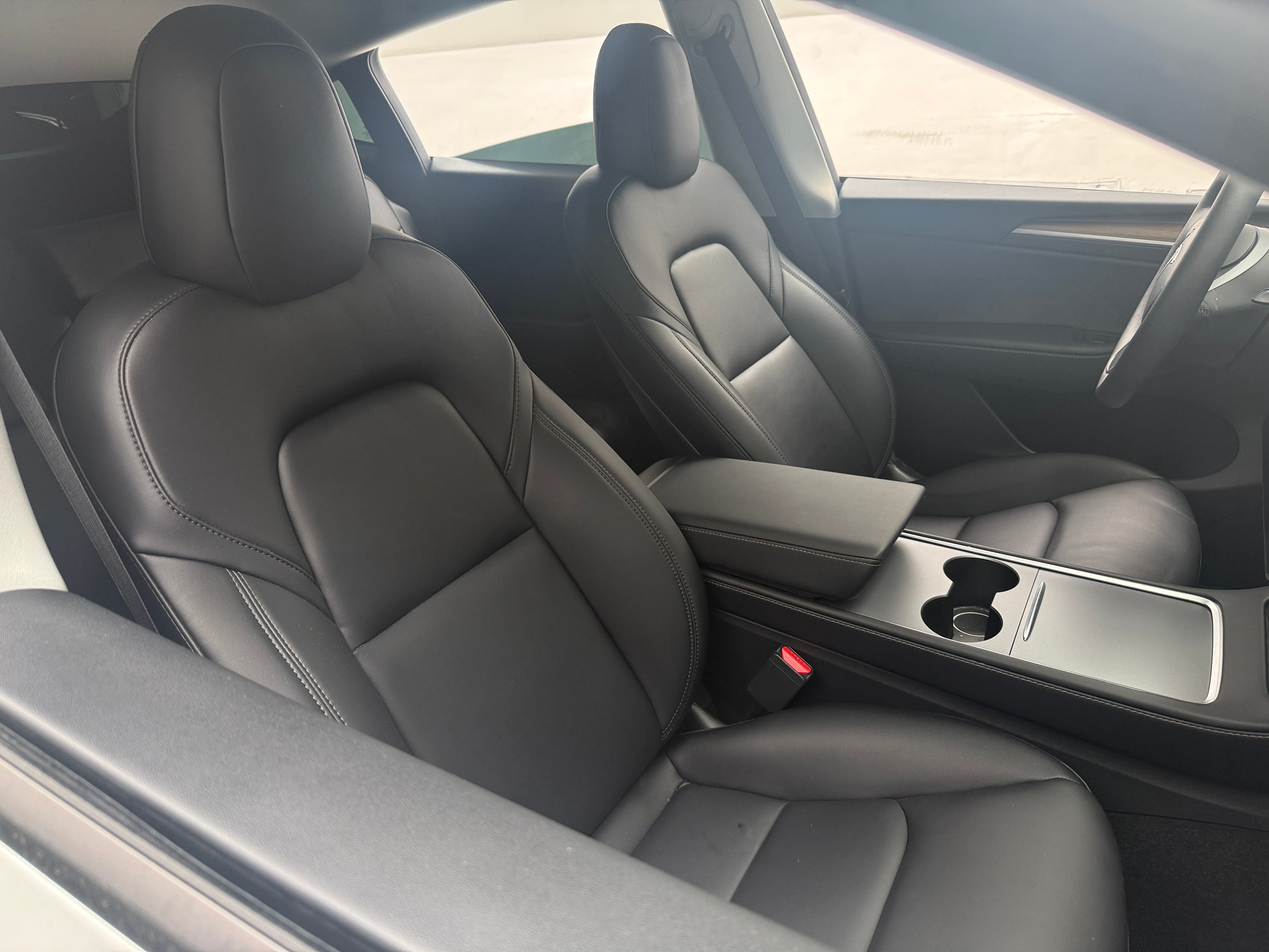 Used 2022 Tesla Model Y Performance with VIN 7SAYGDEFXNF533925 for sale in Pewaukee, WI