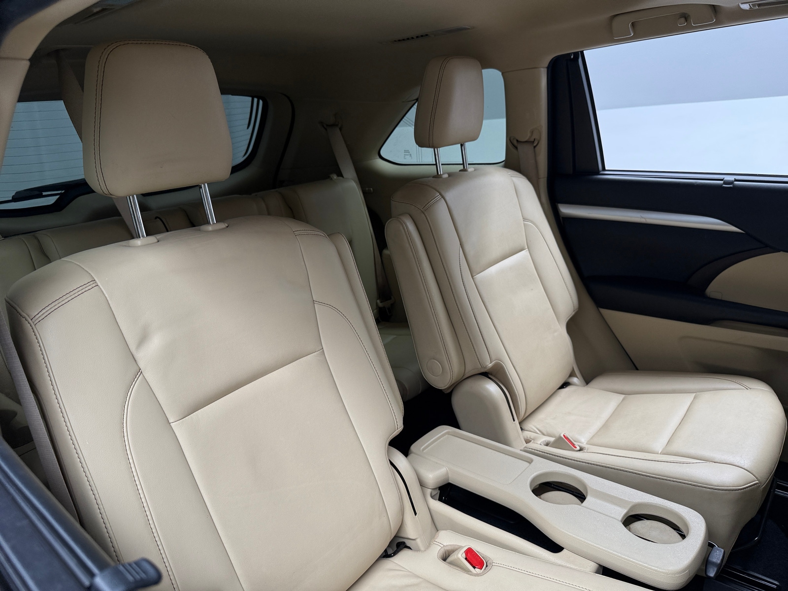 Thumbnail: 2019 Toyota Highlander - 5