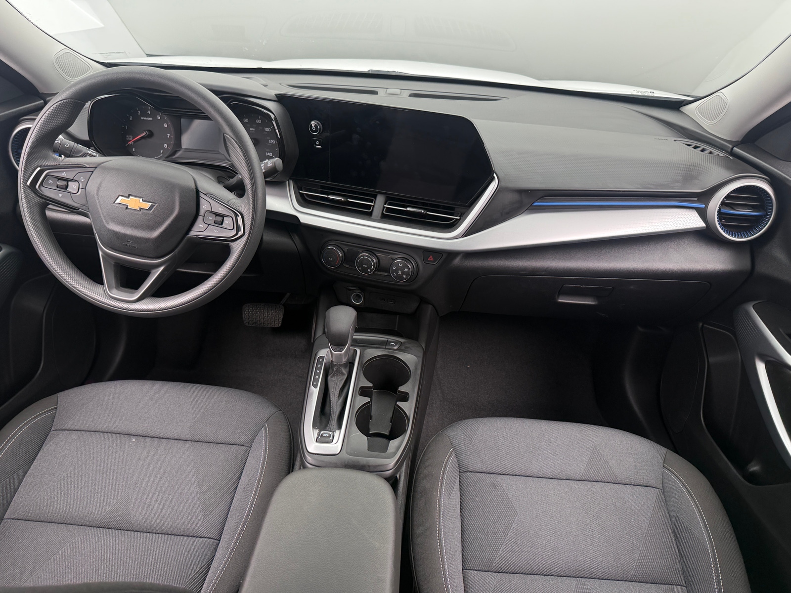 Thumbnail: 2026 Chevrolet Trax - 3