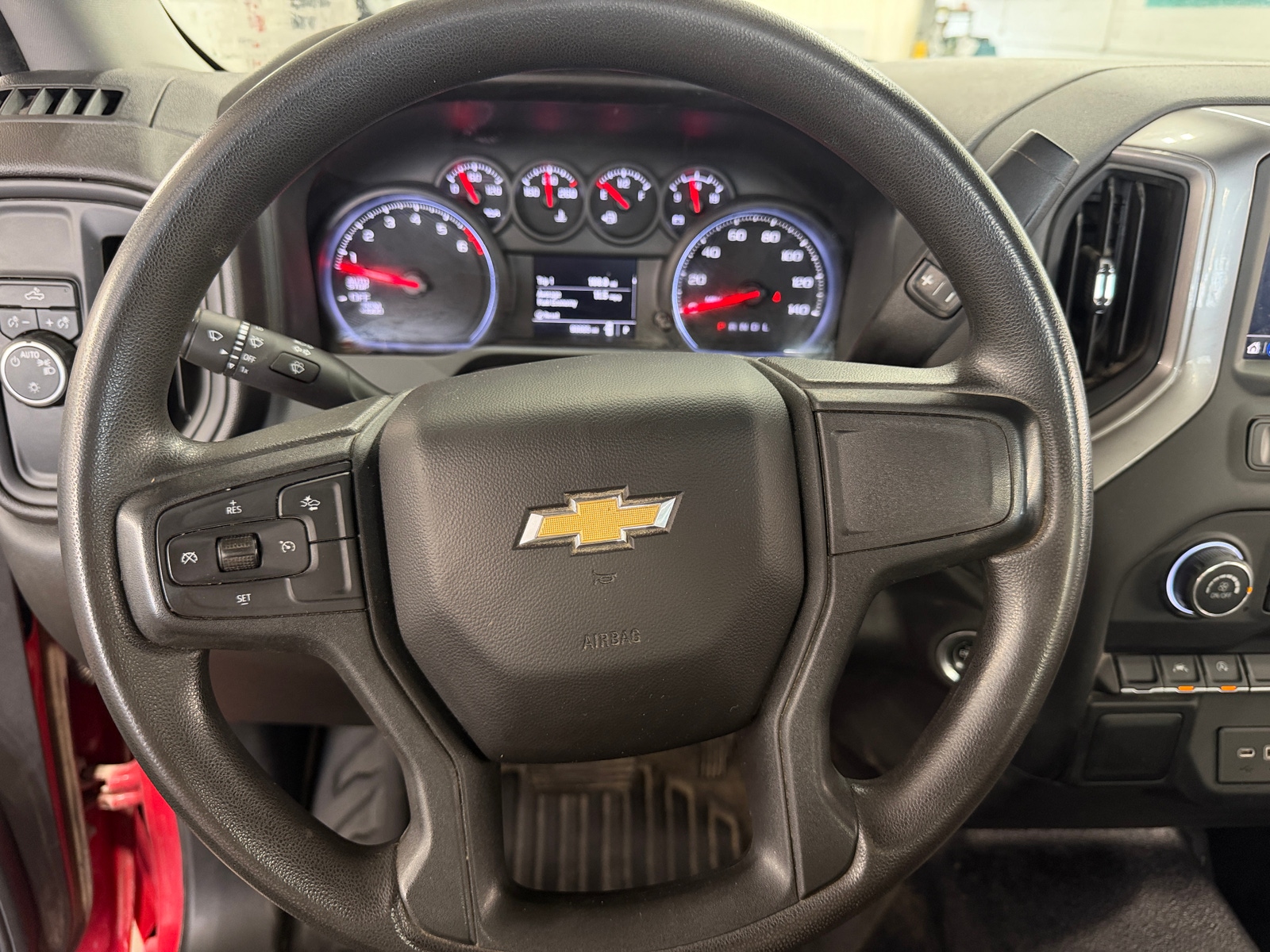Thumbnail: 2023 Chevrolet Silverado 1500 - 5