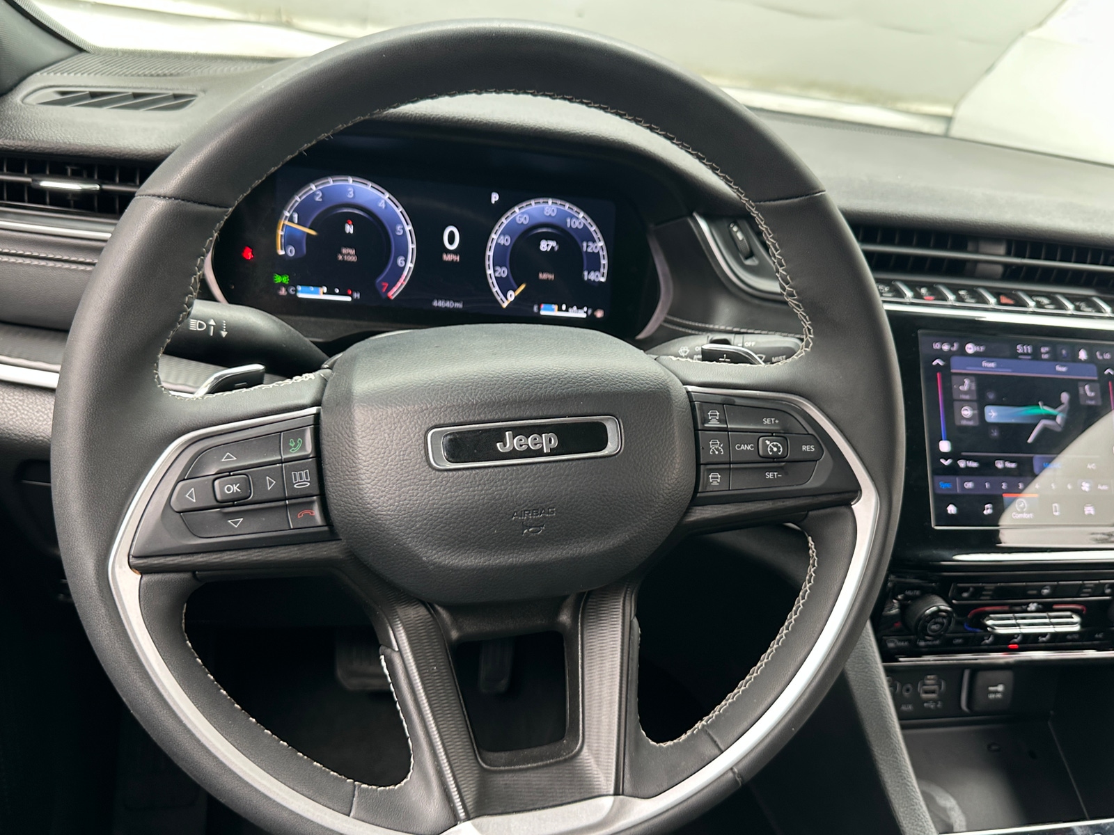 Thumbnail: 2024 Jeep Grand Cherokee L - 4