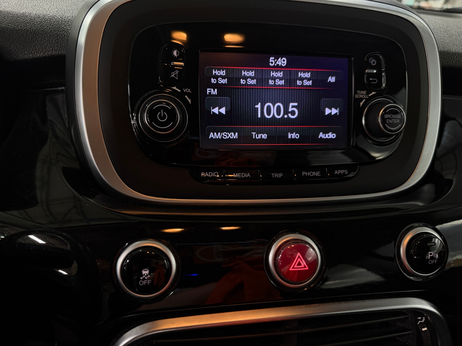 Thumbnail: 2017 Fiat 500X - 4