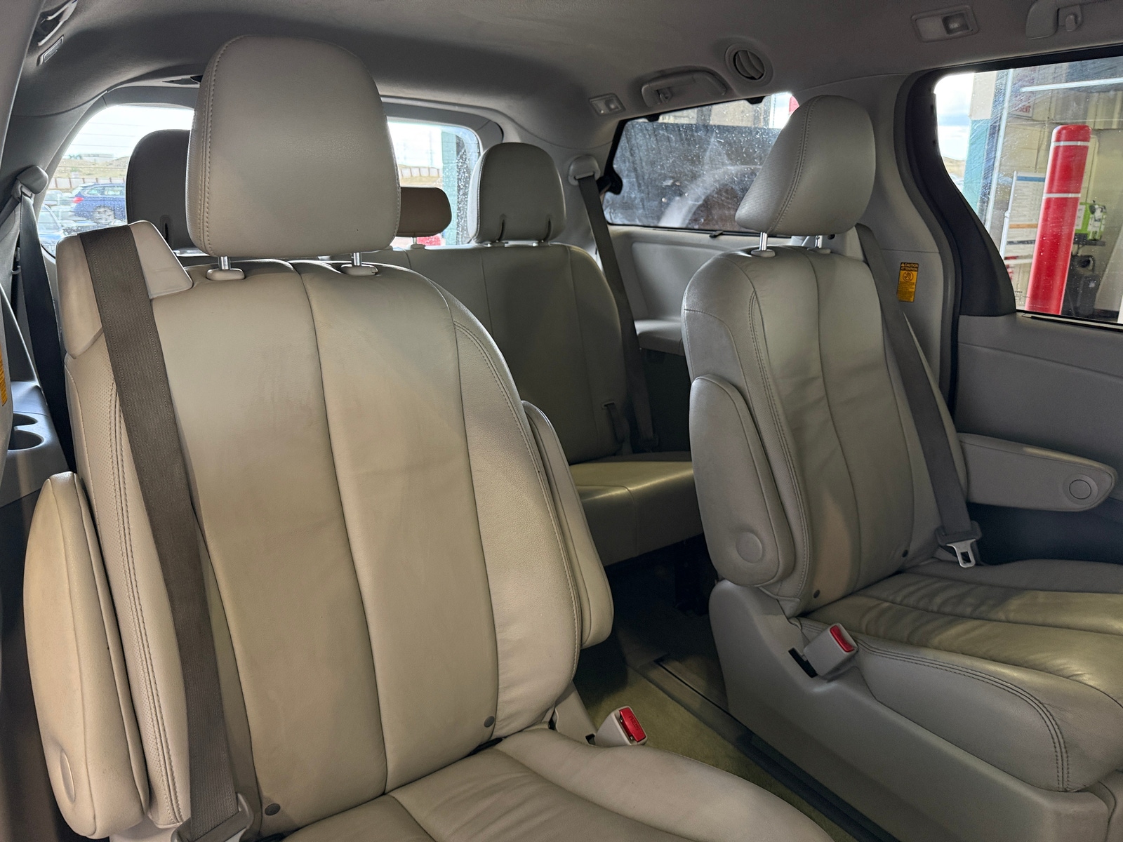 Thumbnail: 2013 Toyota Sienna - 6