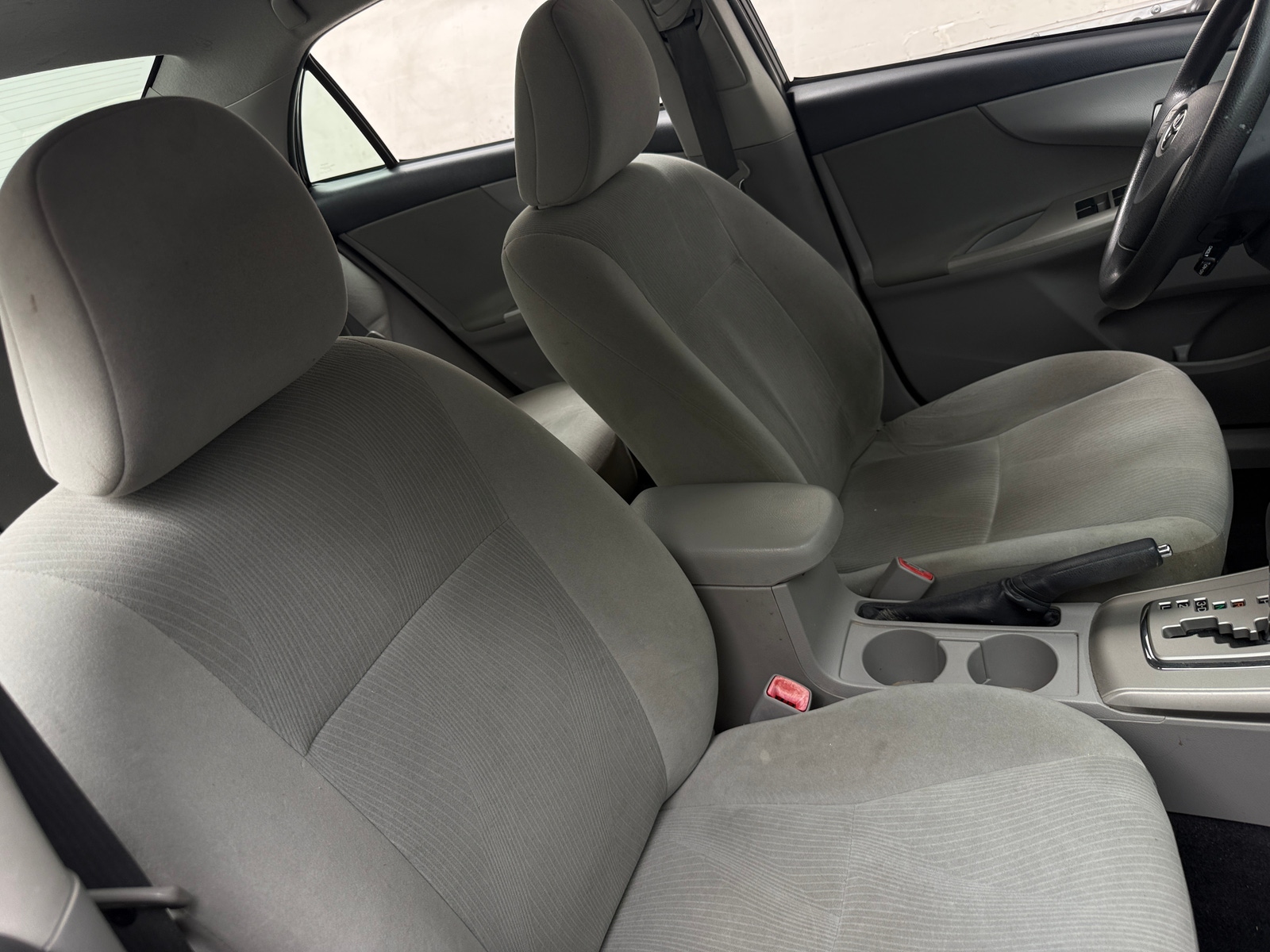 Thumbnail: 2012 Toyota Corolla - 2